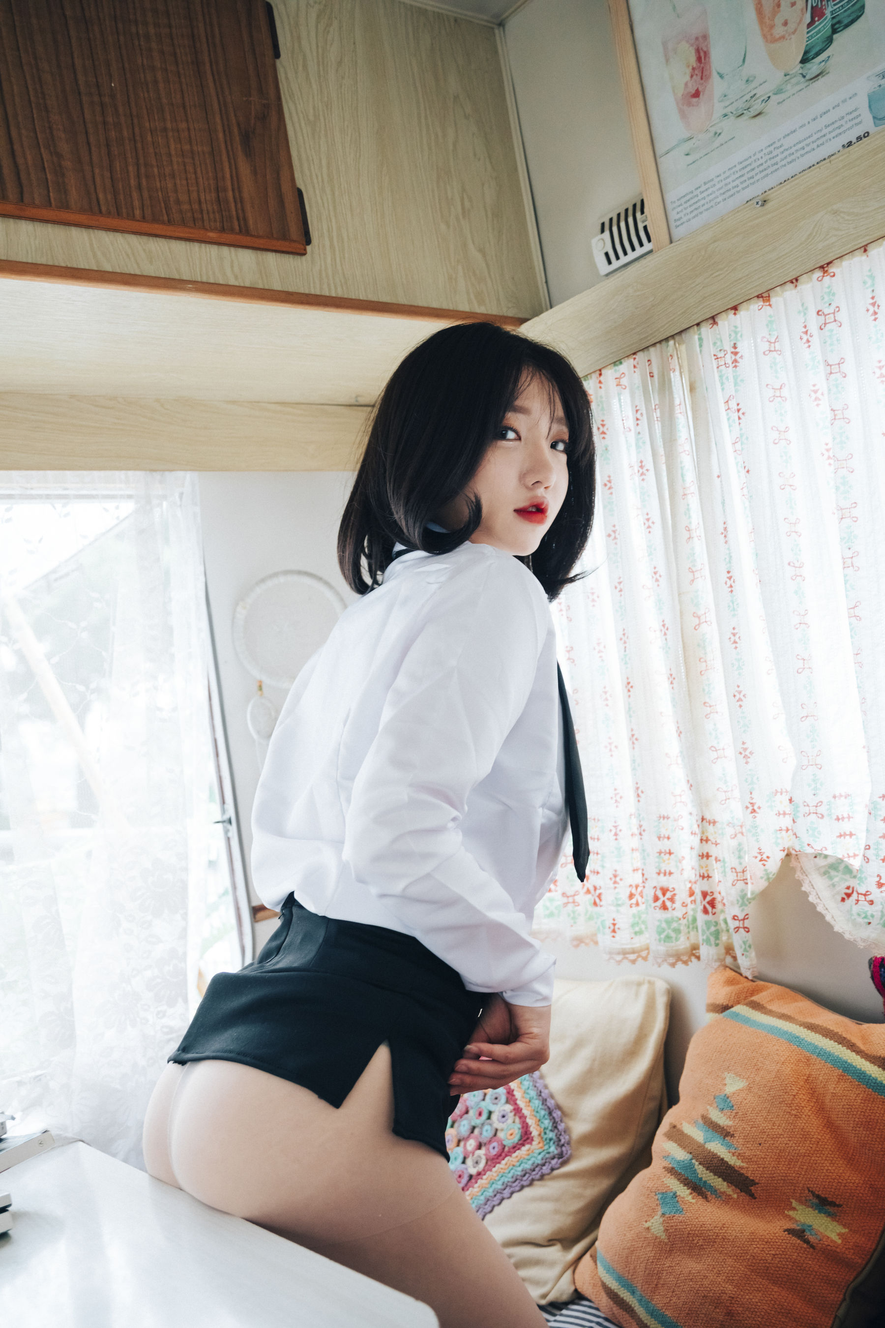 [LOOZY] Yeeun - Officegirl's Vacation Vol.2