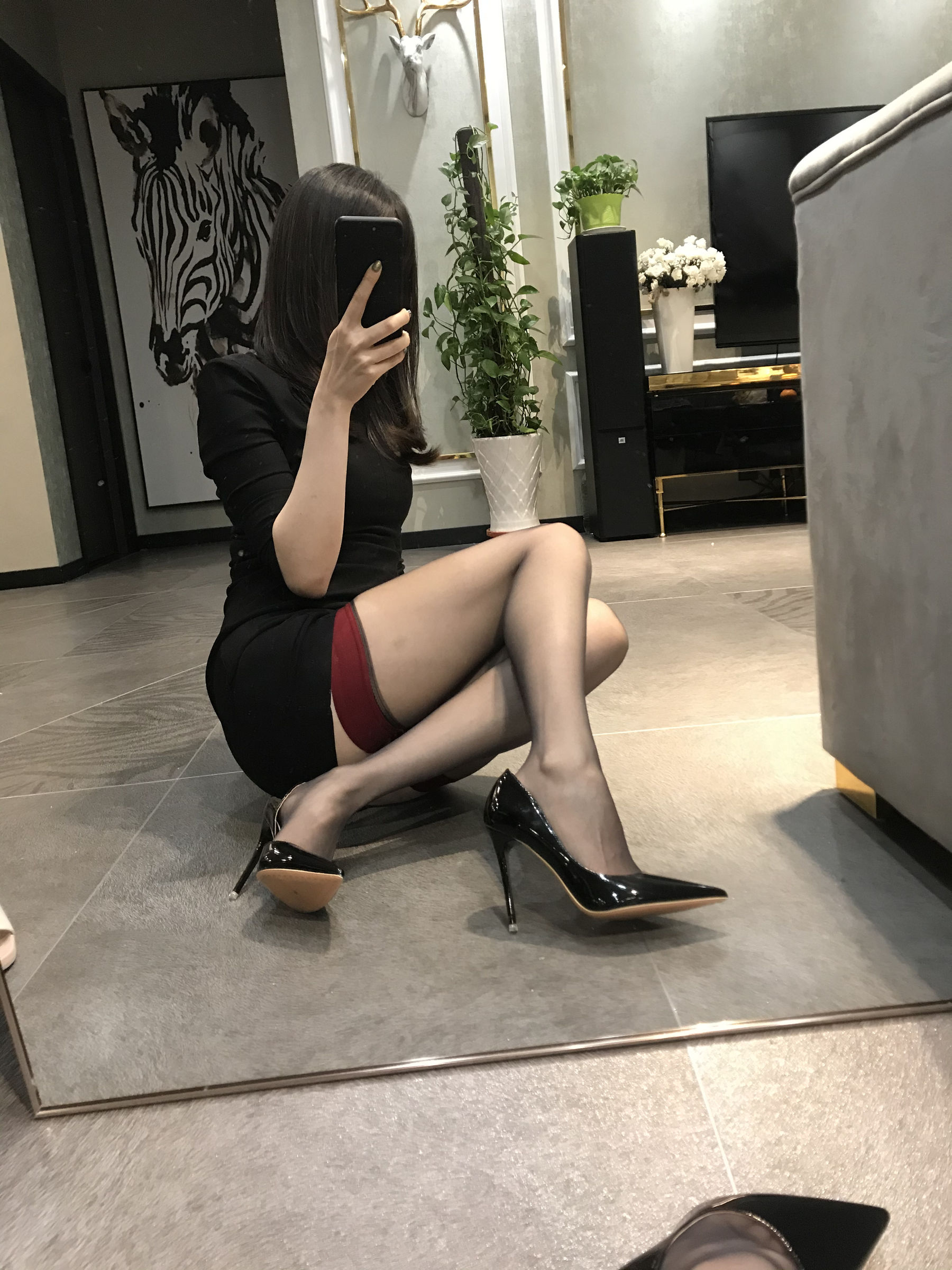 丝足博主麋鹿_Monroe 2020.04.02 黑色丝情