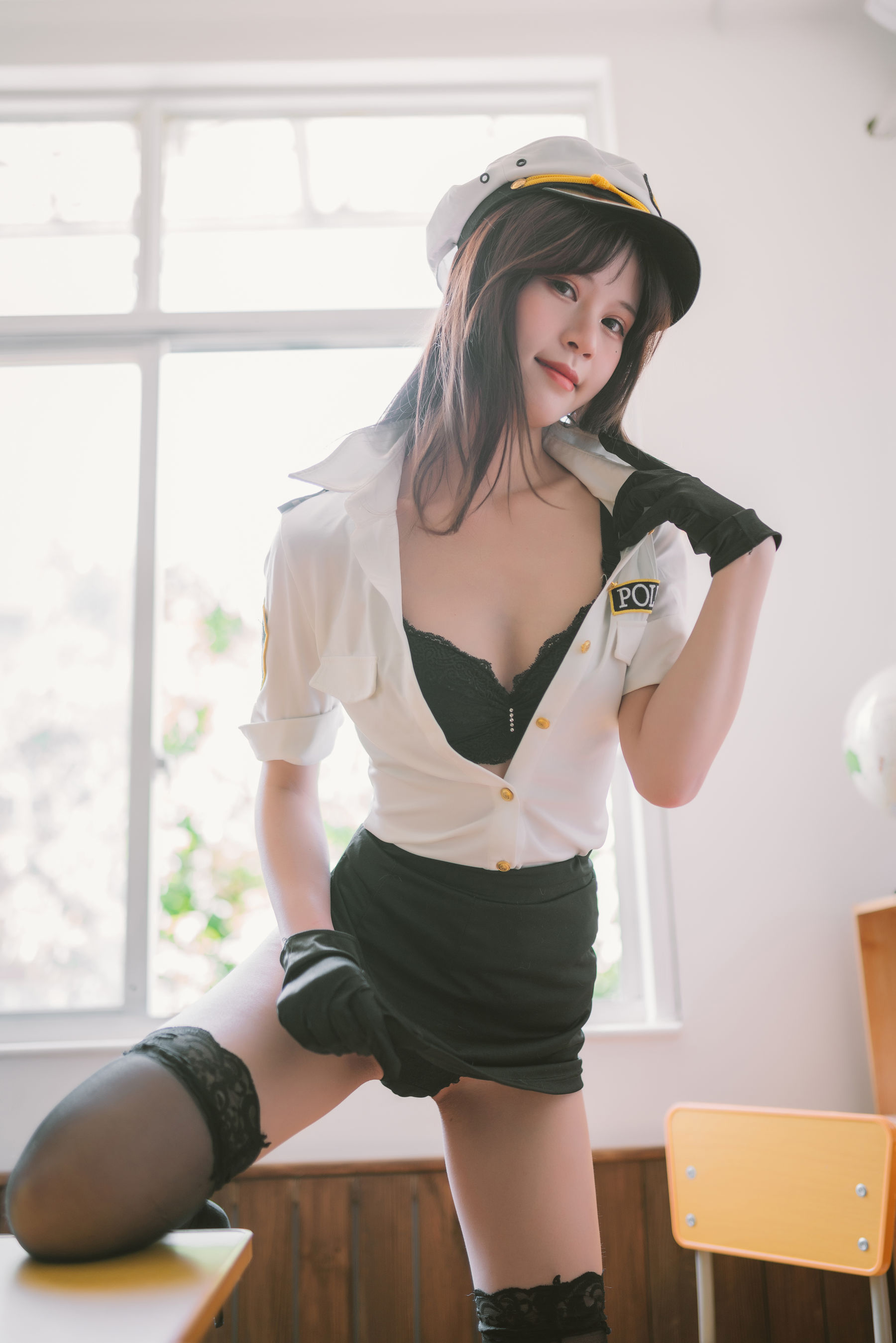 [网红COS] 千反田鹿子 - 日常女警