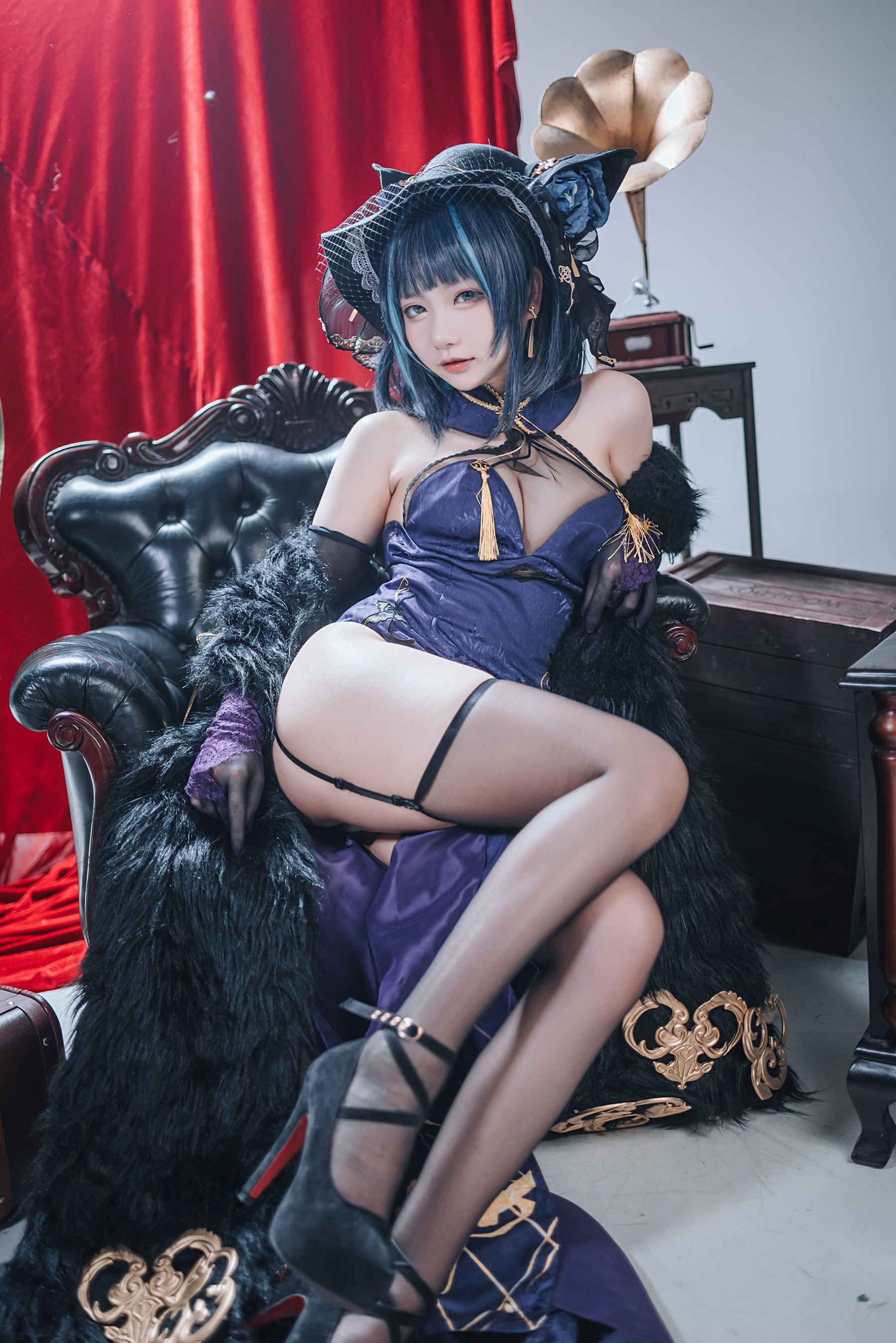 [网红COS] 是一只熊仔吗 - 柴郡 音乐绚烂