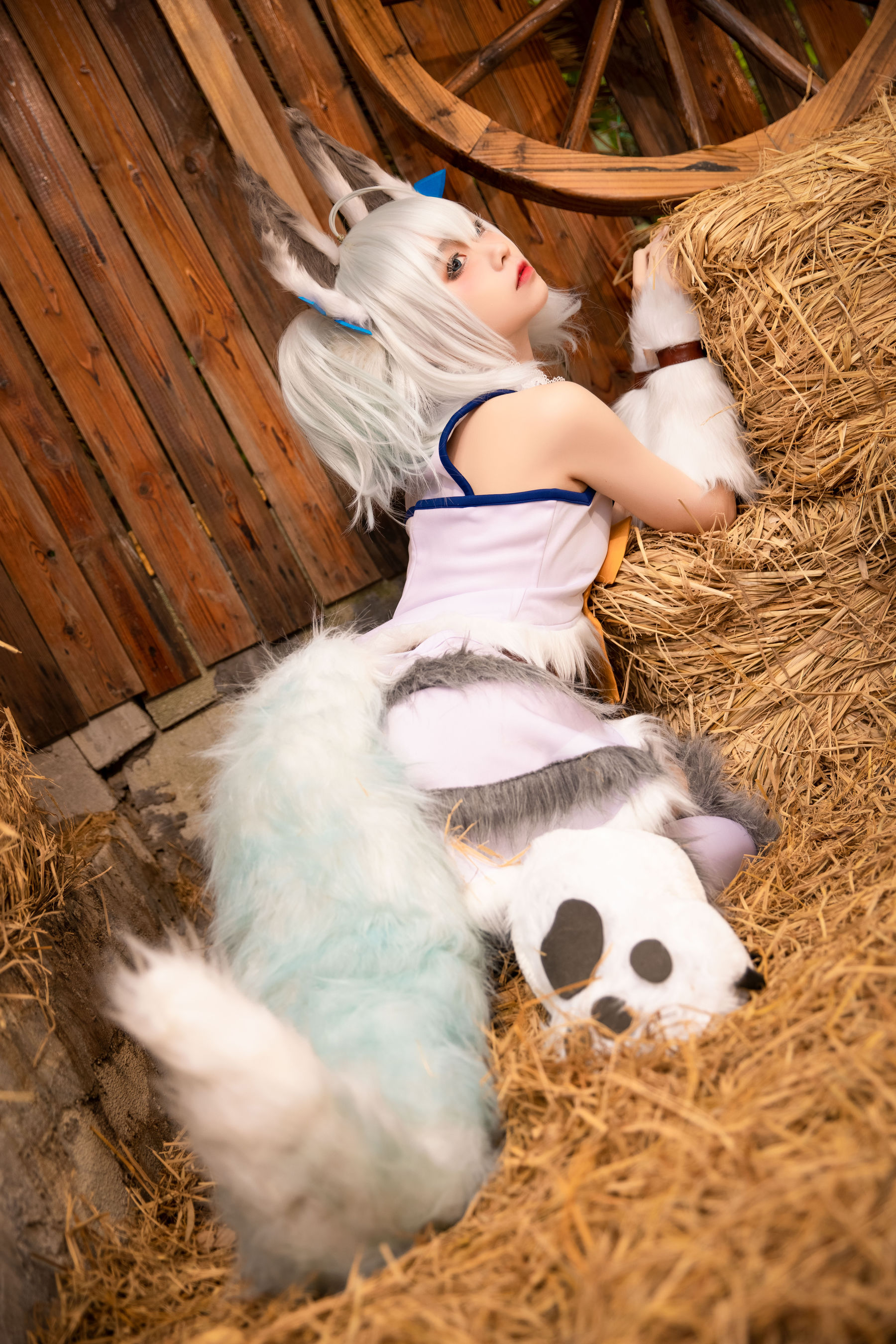 [福利COS] 动漫博主G44不会受伤 - 地牢刹那常服