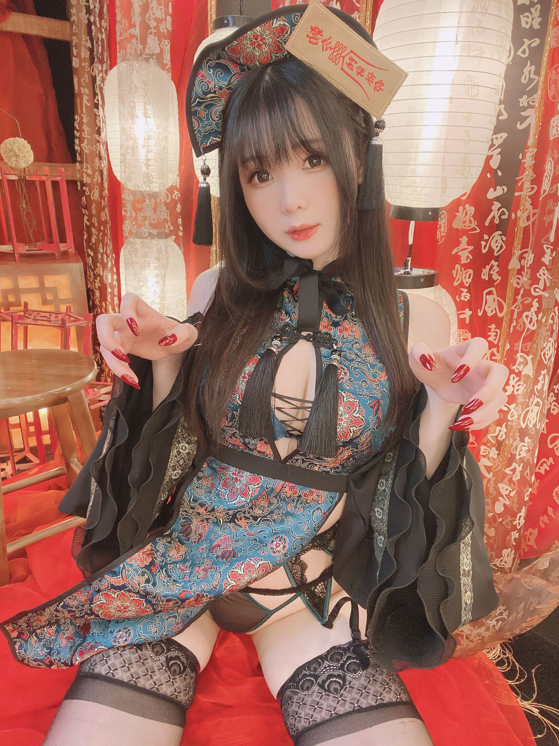  [福利COS] 微博妹纸霜月shimo - キョンシーちゃん自撮り