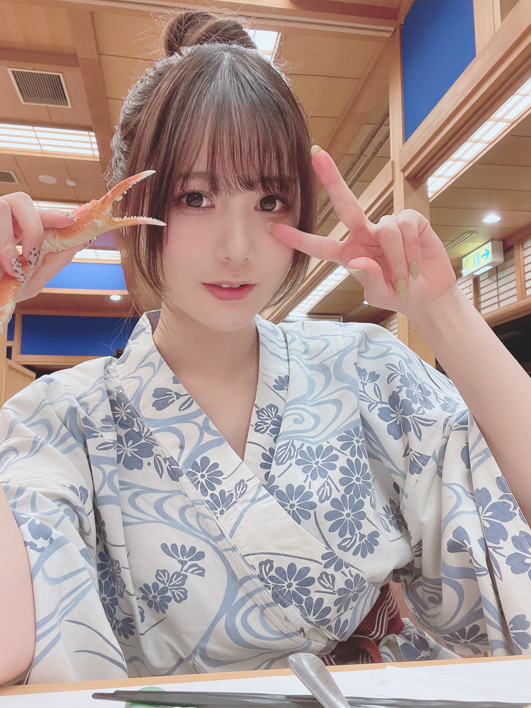 [福利COS] 日本甜美COSERけんけん[fantia] 20211120-温泉旅おまけ♨️+まっしろでふわふわ