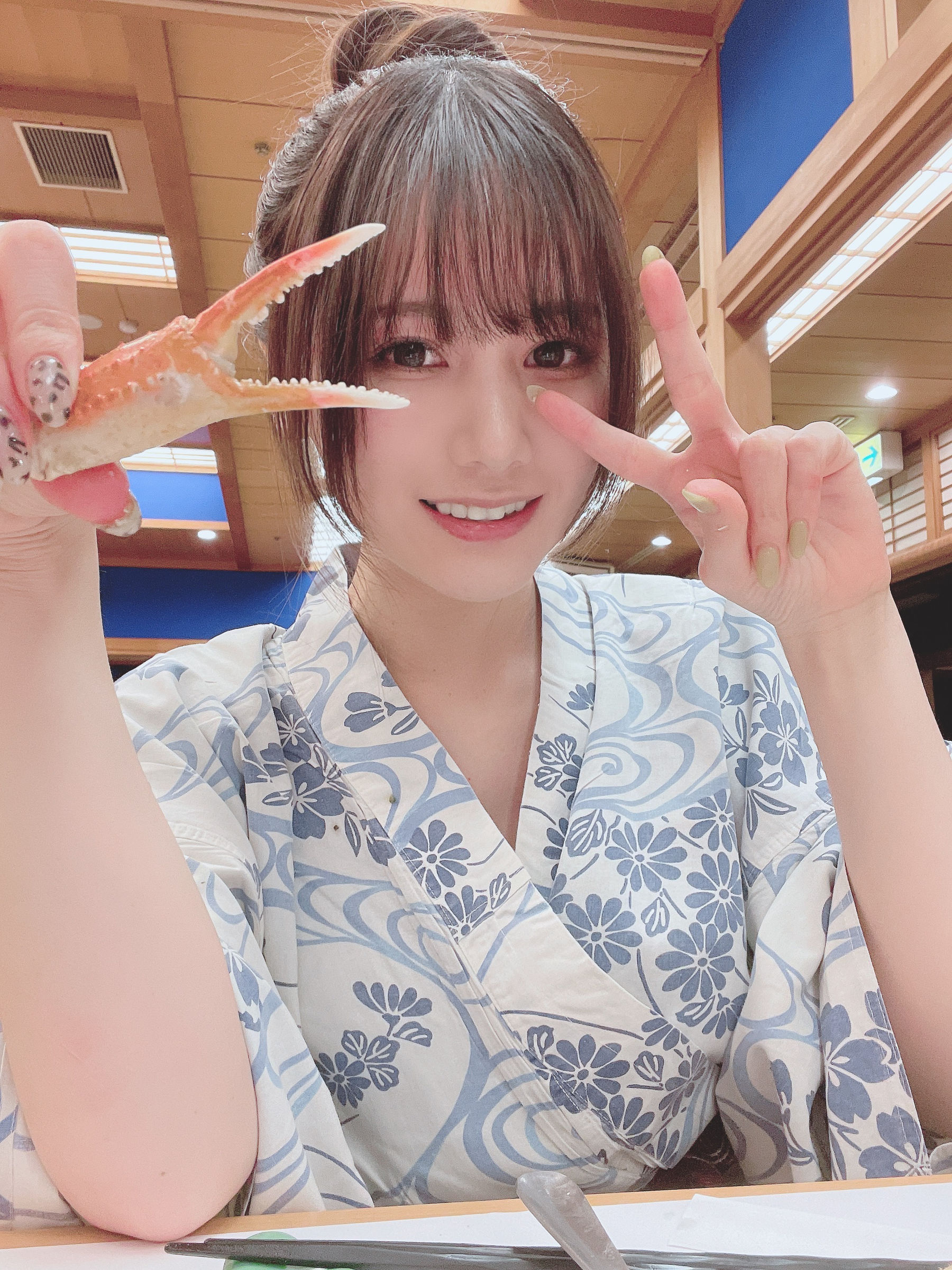 [福利COS] 日本甜美COSERけんけん[fantia] 20211120-温泉旅おまけ♨️+まっしろでふわふわ