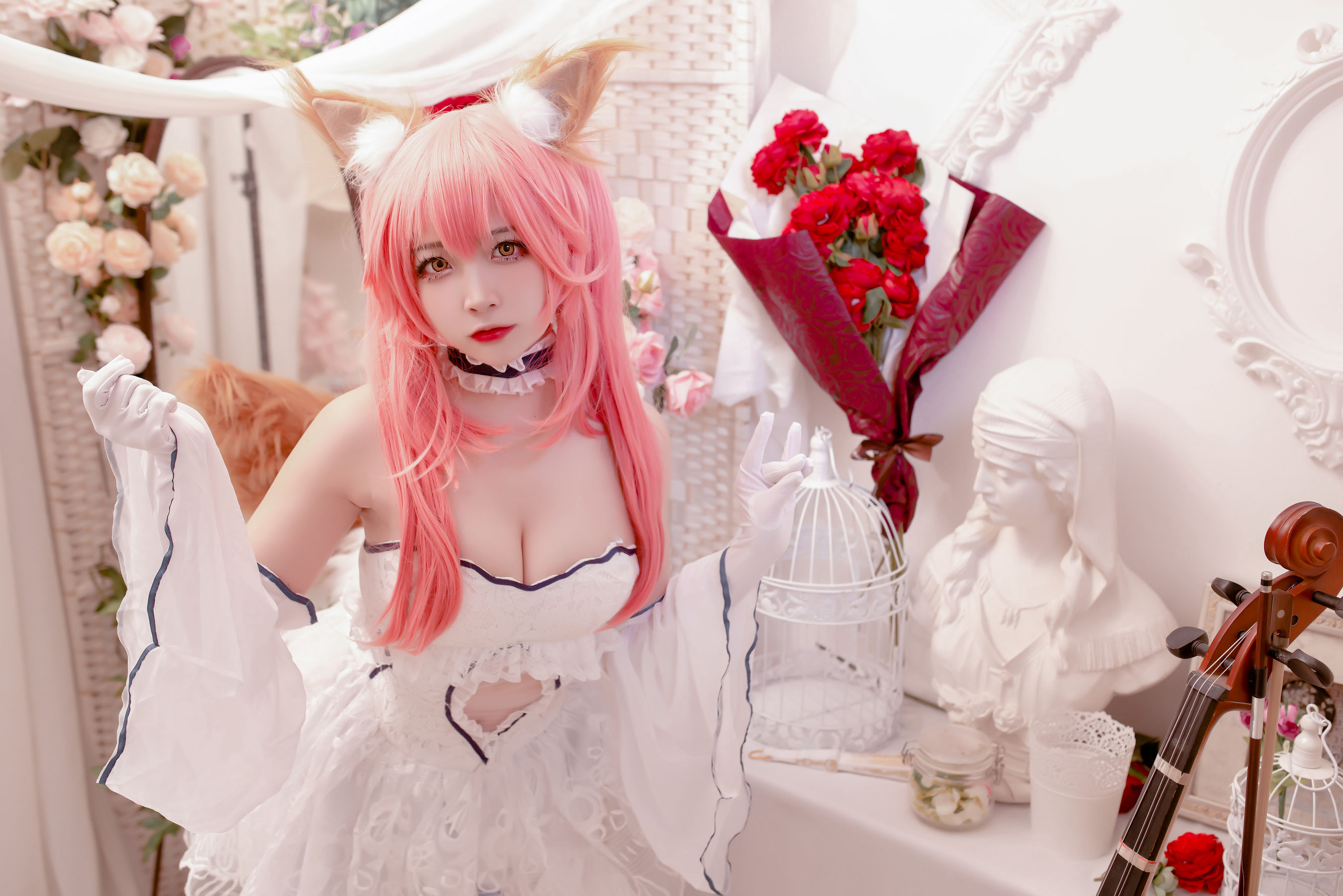 [福利COS] 人气Coser二佐Nisa - fate玉藻前婚纱