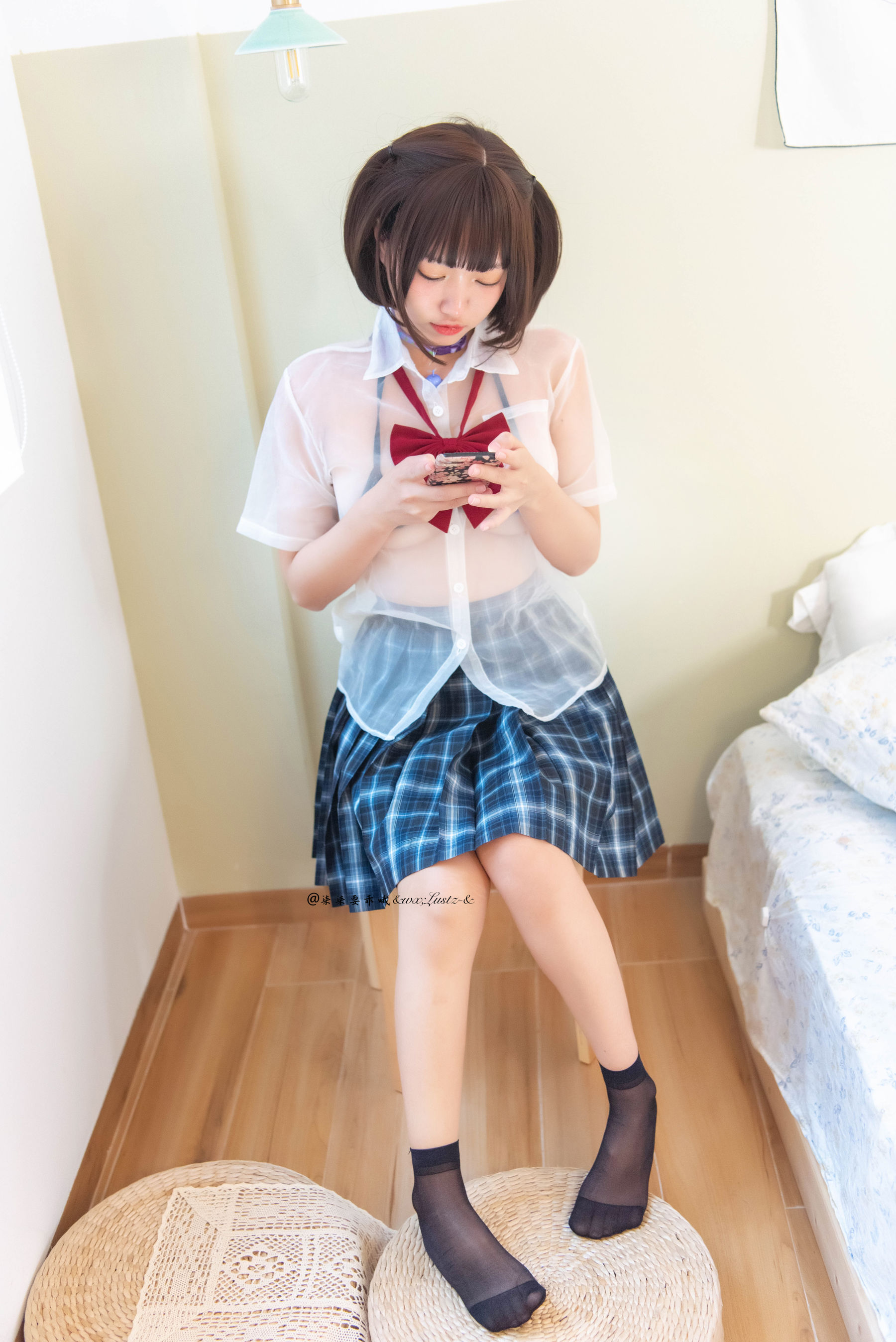 [福利COS] 动漫博主柒柒要乖哦 - 晚间约会