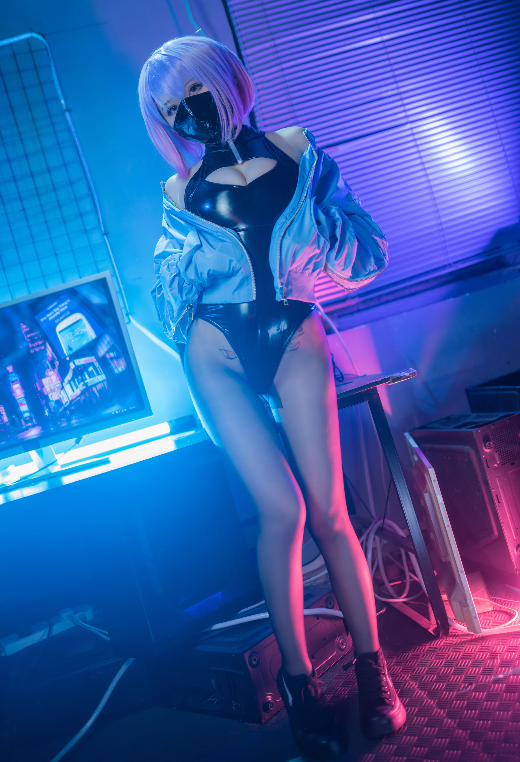 [网红COSER] 蜜蜜子Kimmie - Luna胶衣