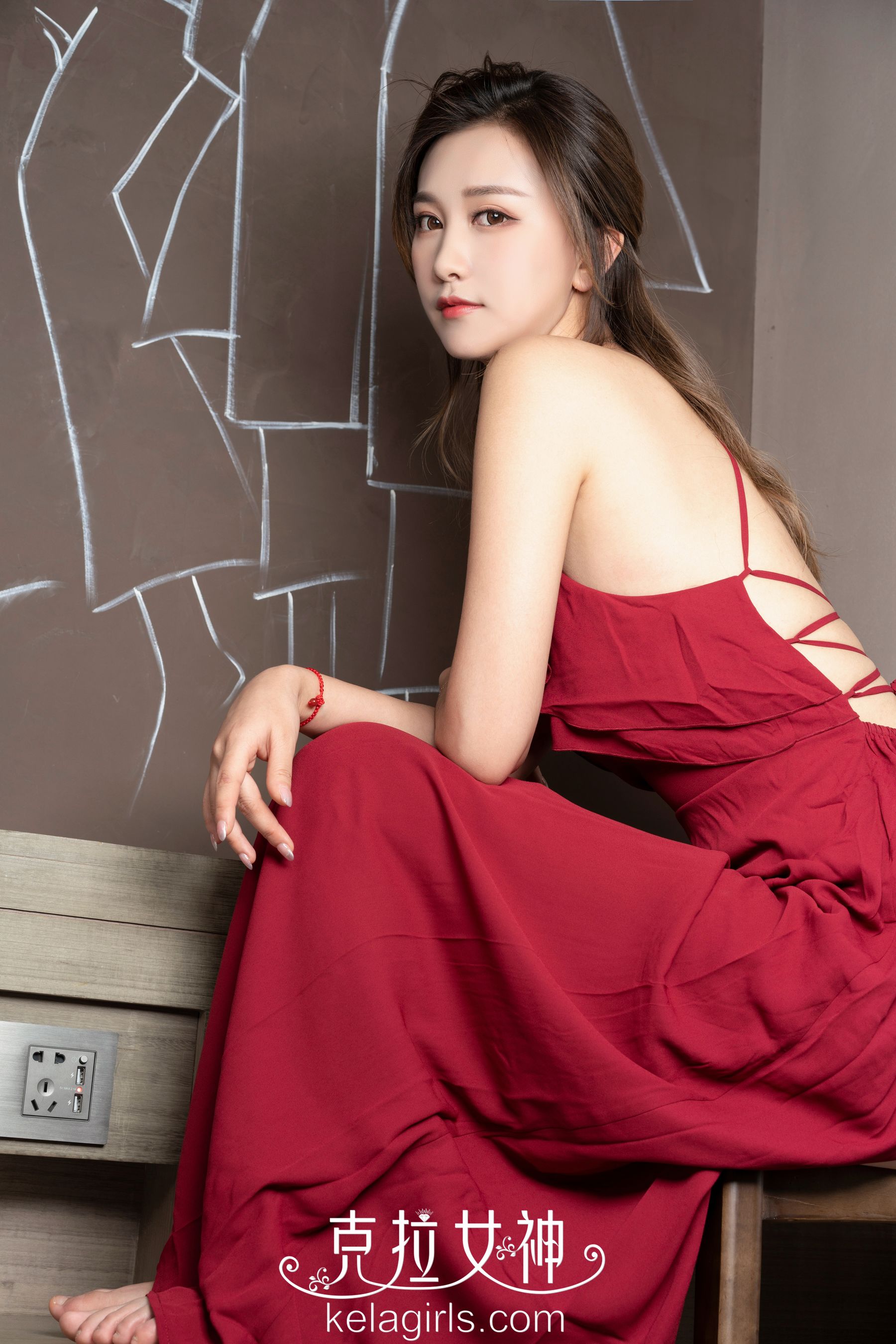 [克拉女神Kelagirls]  慕菲 含情凝睇