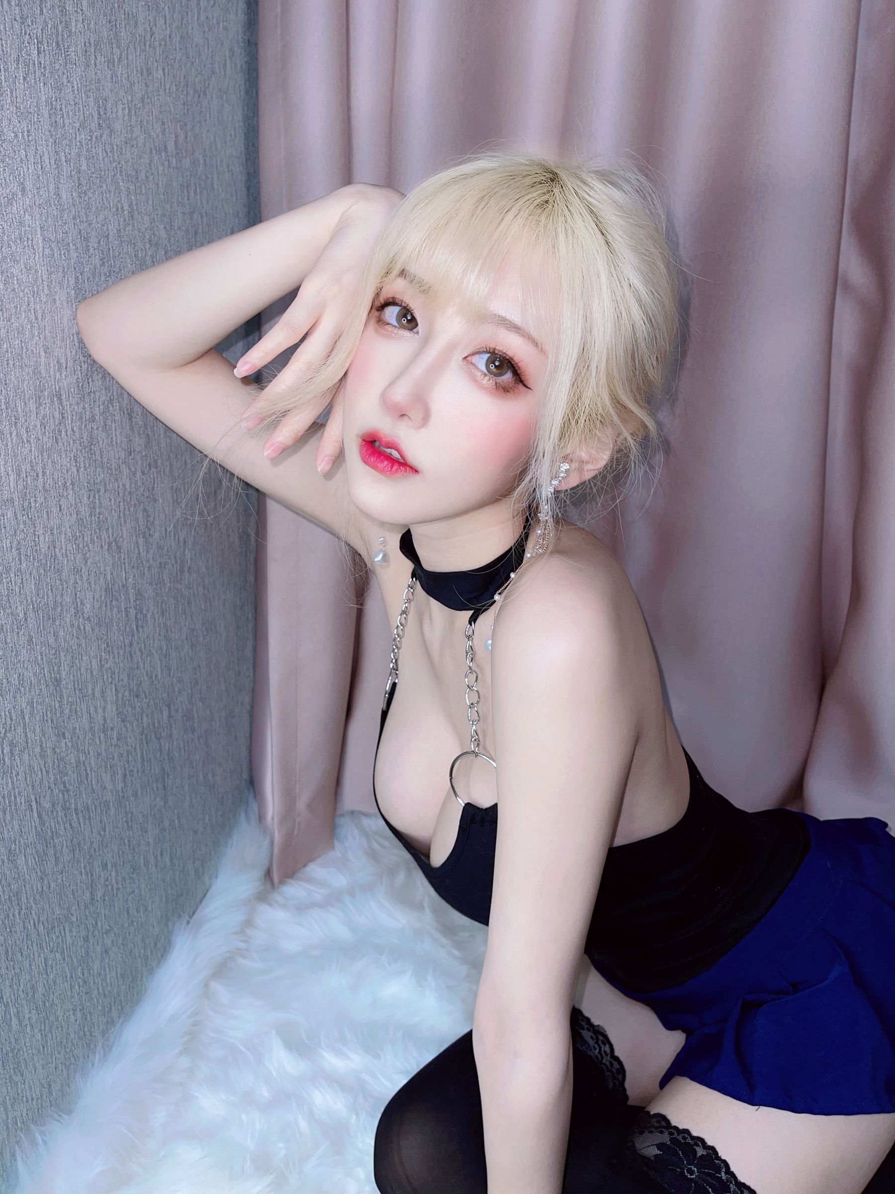 [福利COS] 人气Coser啾小妍 - 金发芭比