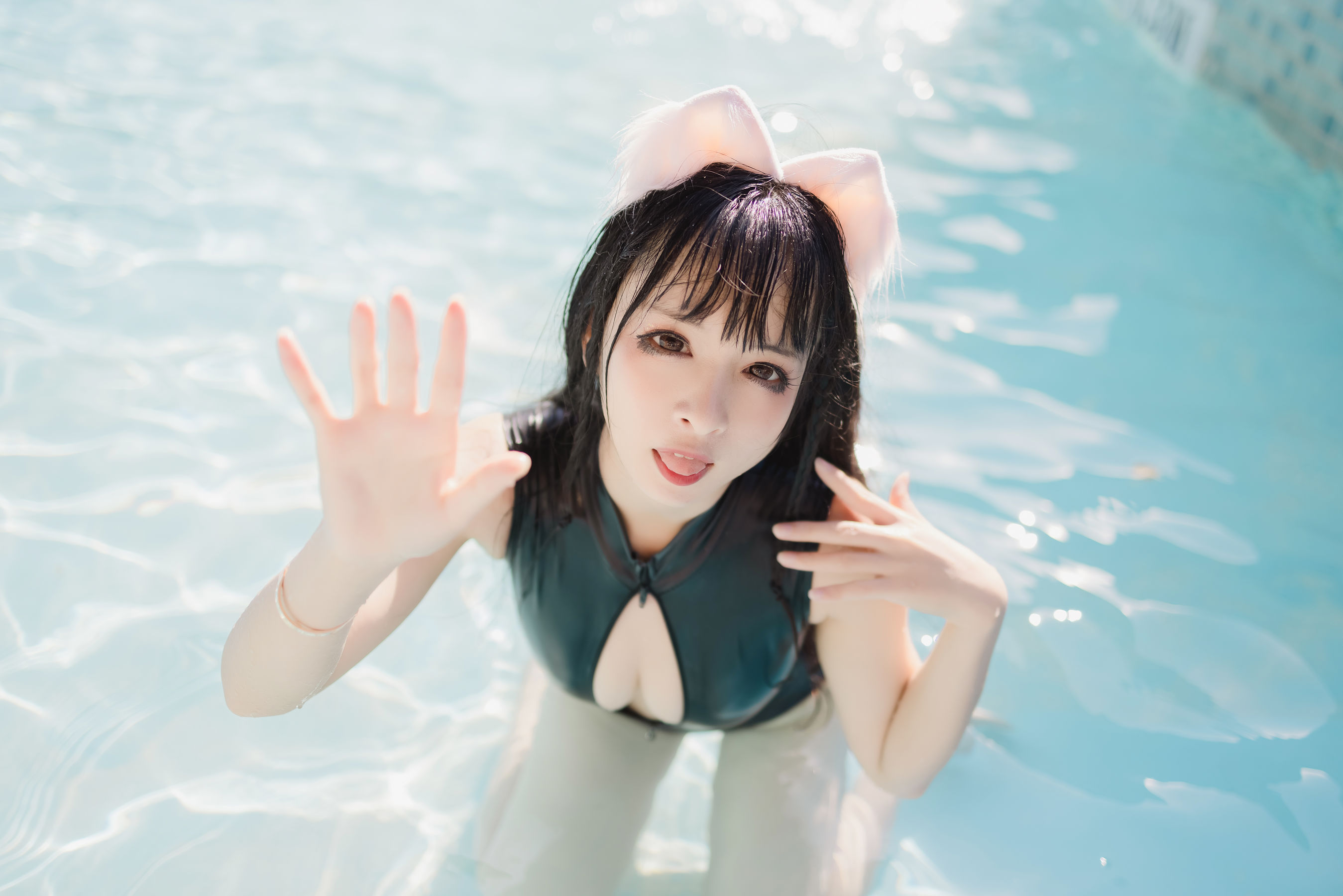 [福利COS] 动漫博主九九八XY - 最爱泳装