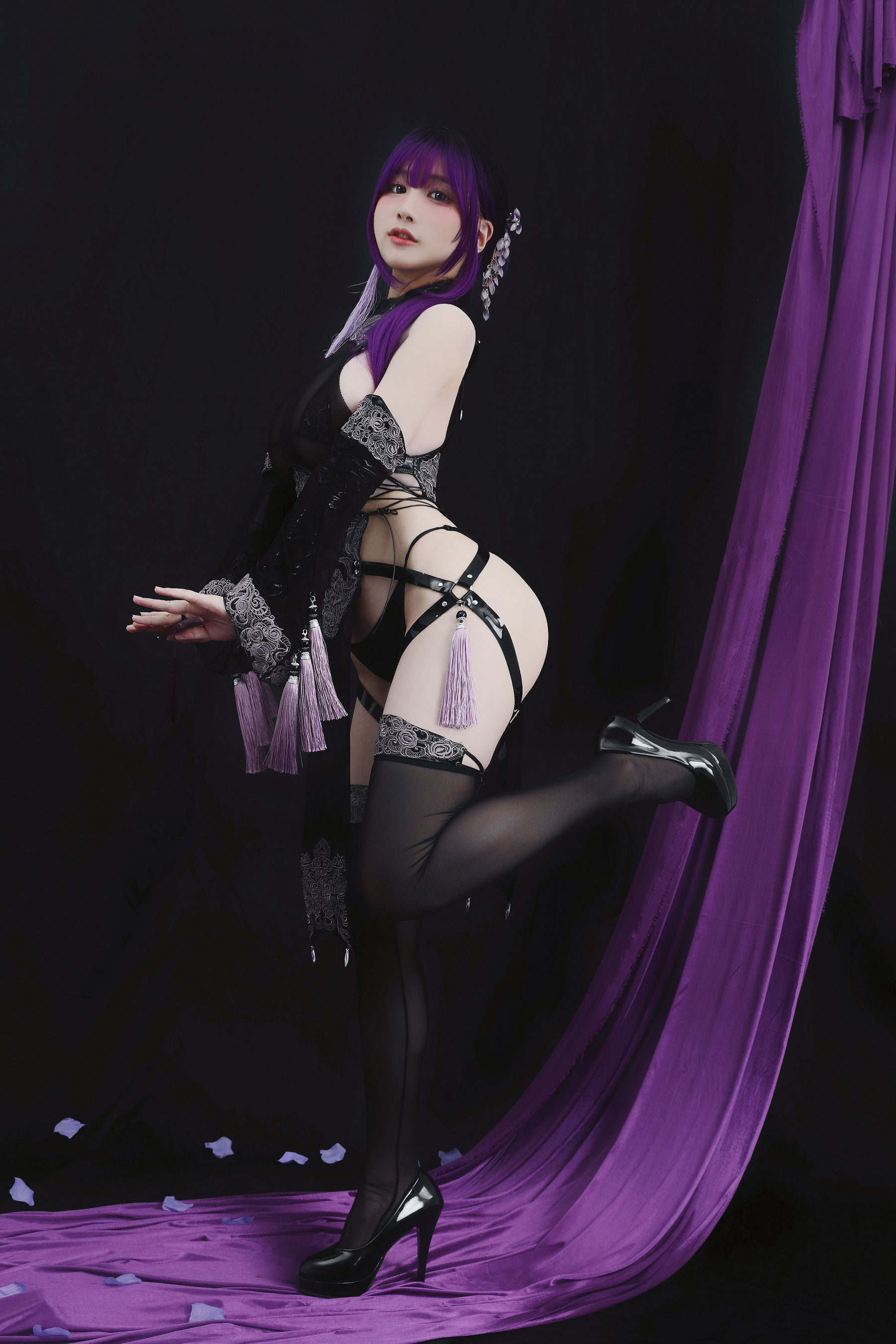 [福利COS] 幼愛youmeko - 紫流苏旗袍