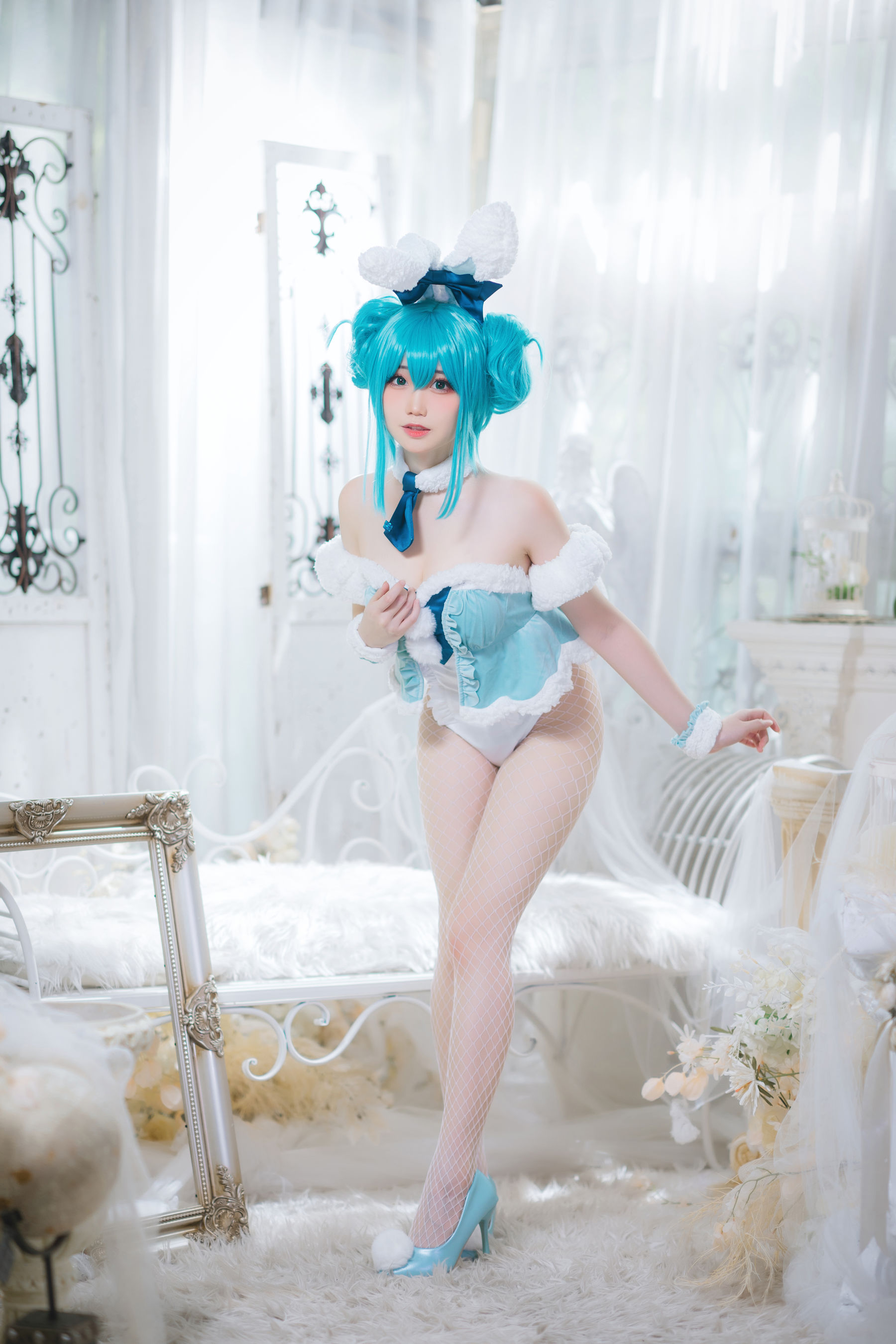 [福利COS] 焖焖碳 - 初音兔女郎