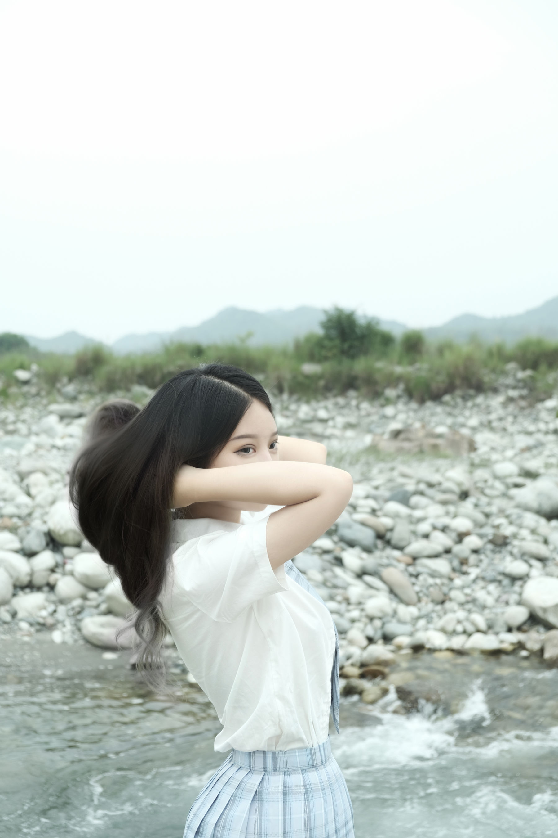 [福利COS] eloise软软 - 河边JK
