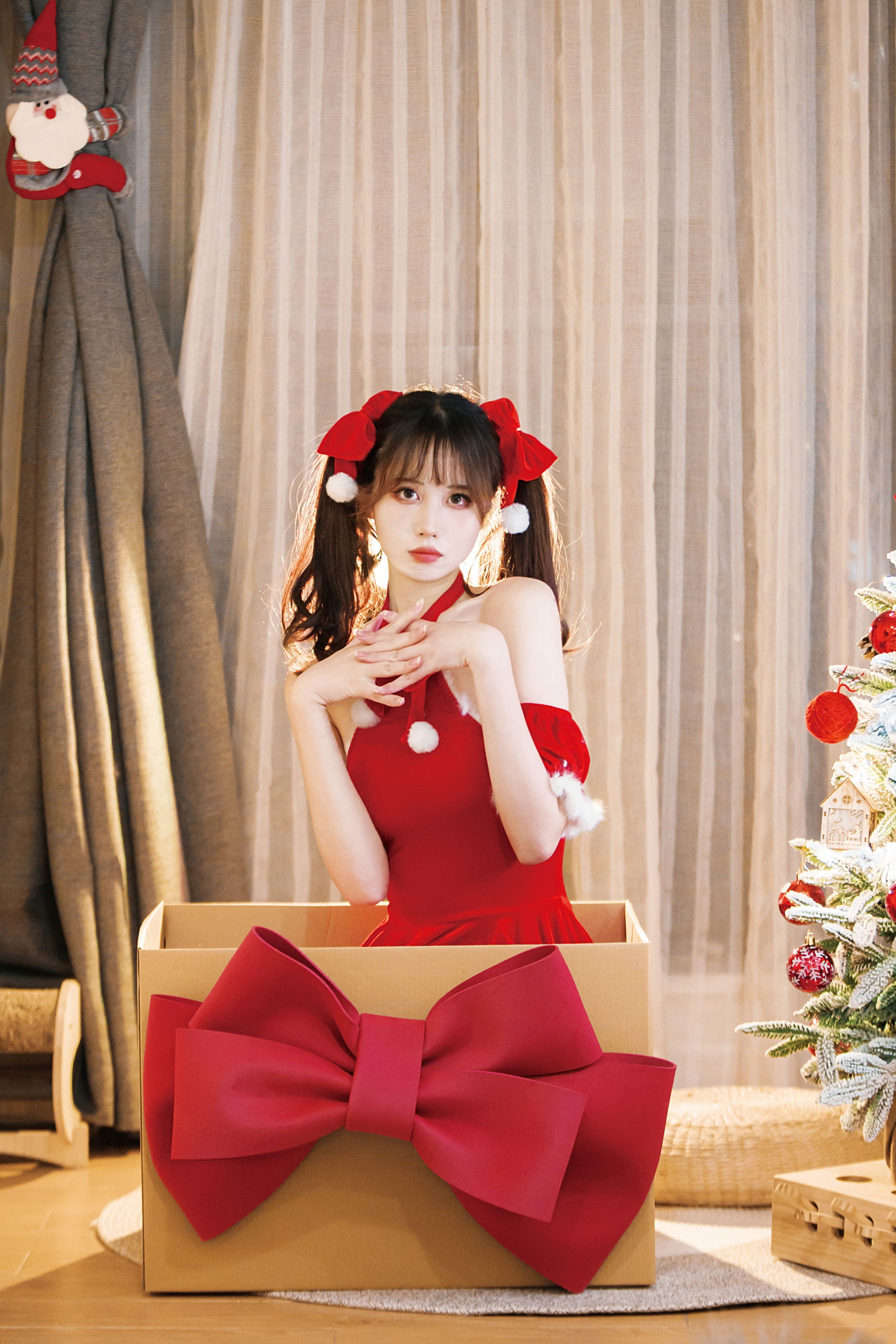 [福利COS] 次元少女念雪ww - 玫瑰礼物