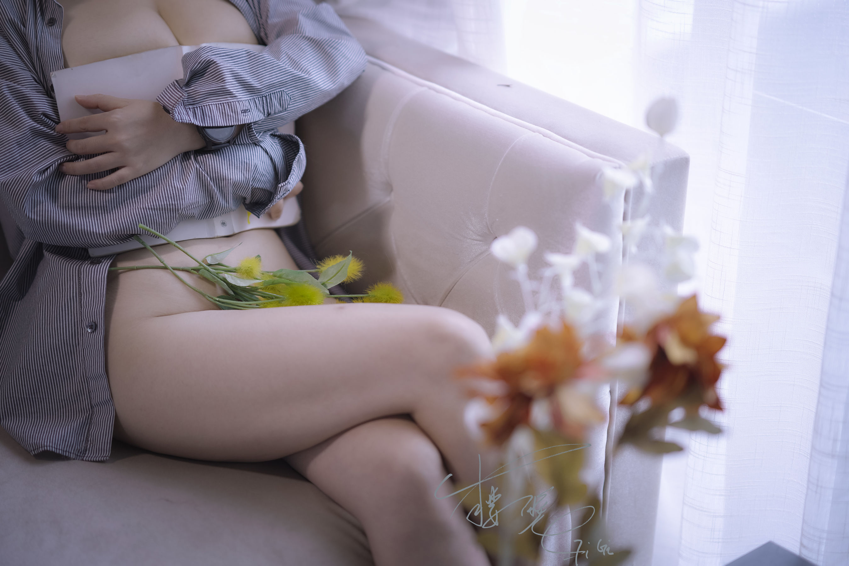 [福利COS] 网络红人樱晚gigi - 你的衬衫