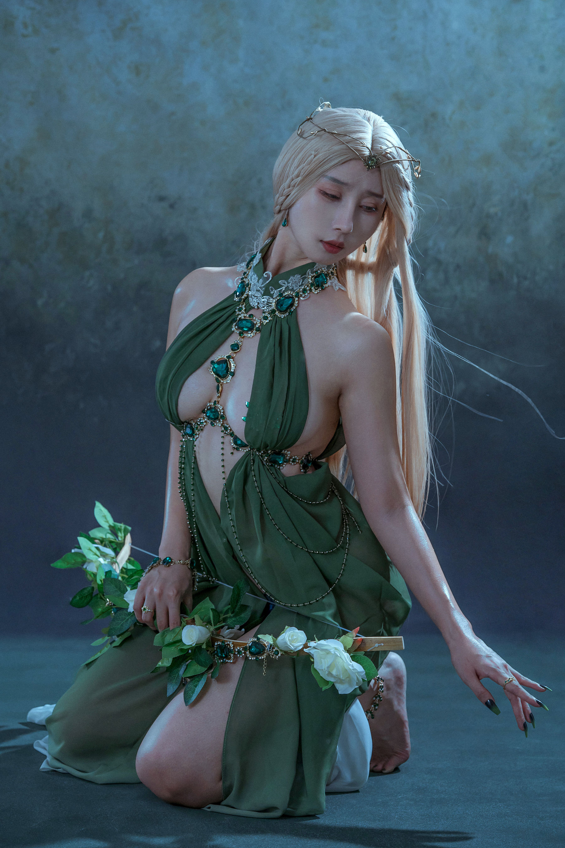 [福利COS] 云溪溪 - 奶桃 孔雀石