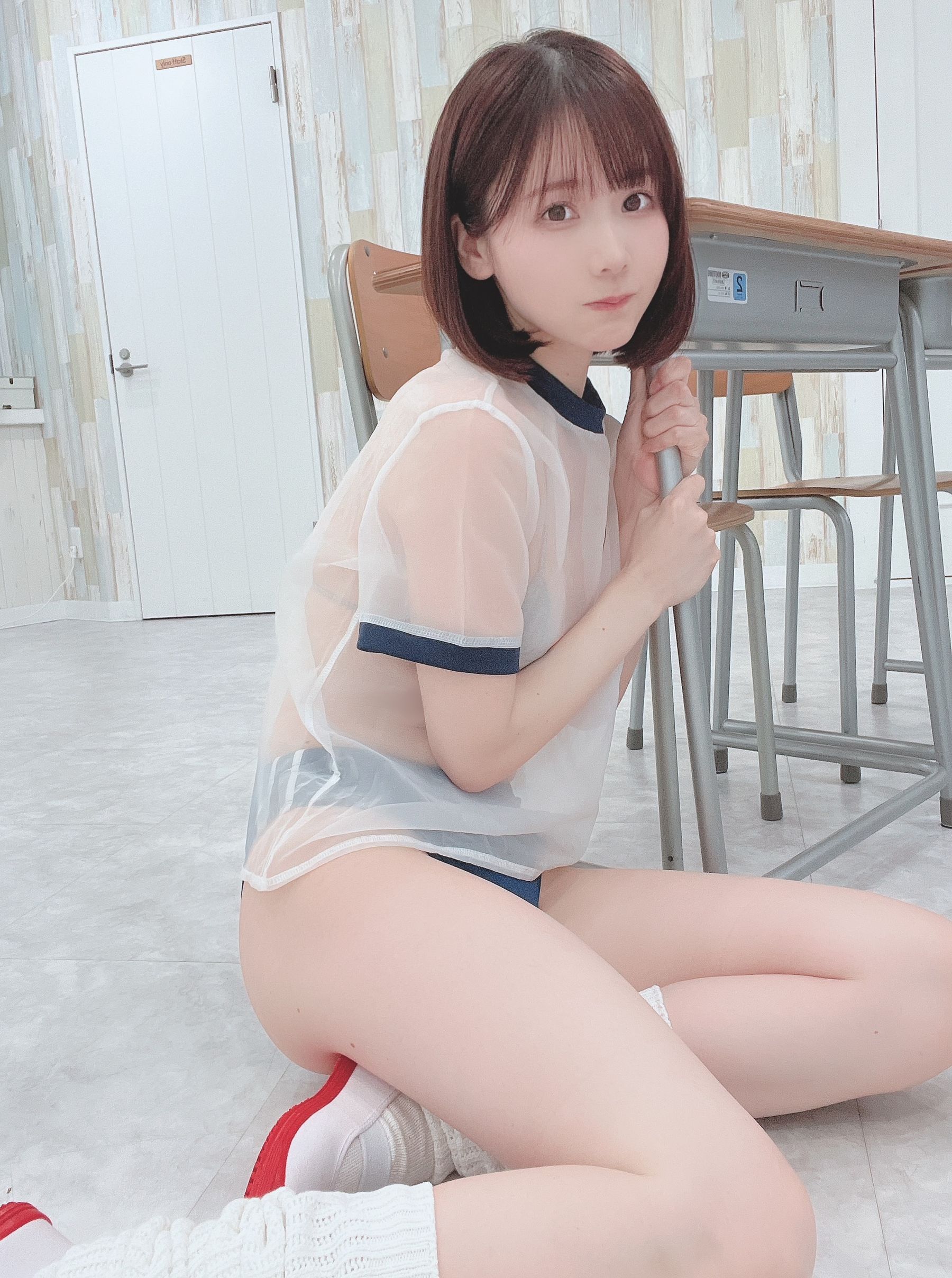 [福利COS] 日本甜美COSERけんけん[fantia] 2022-11-10 透視体操服