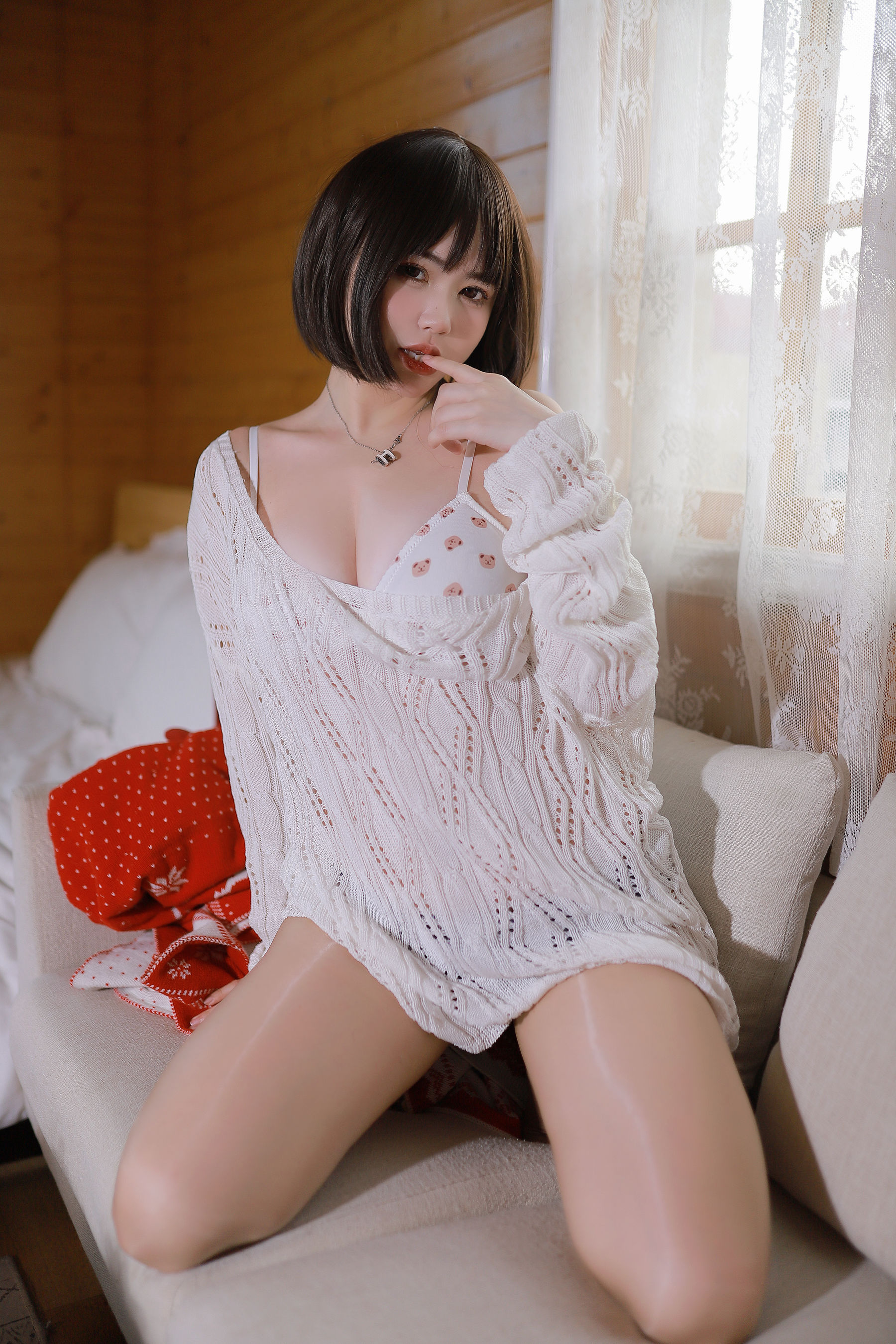 [福利COS] Tina很妖孽呀 - 温柔短发妹妹