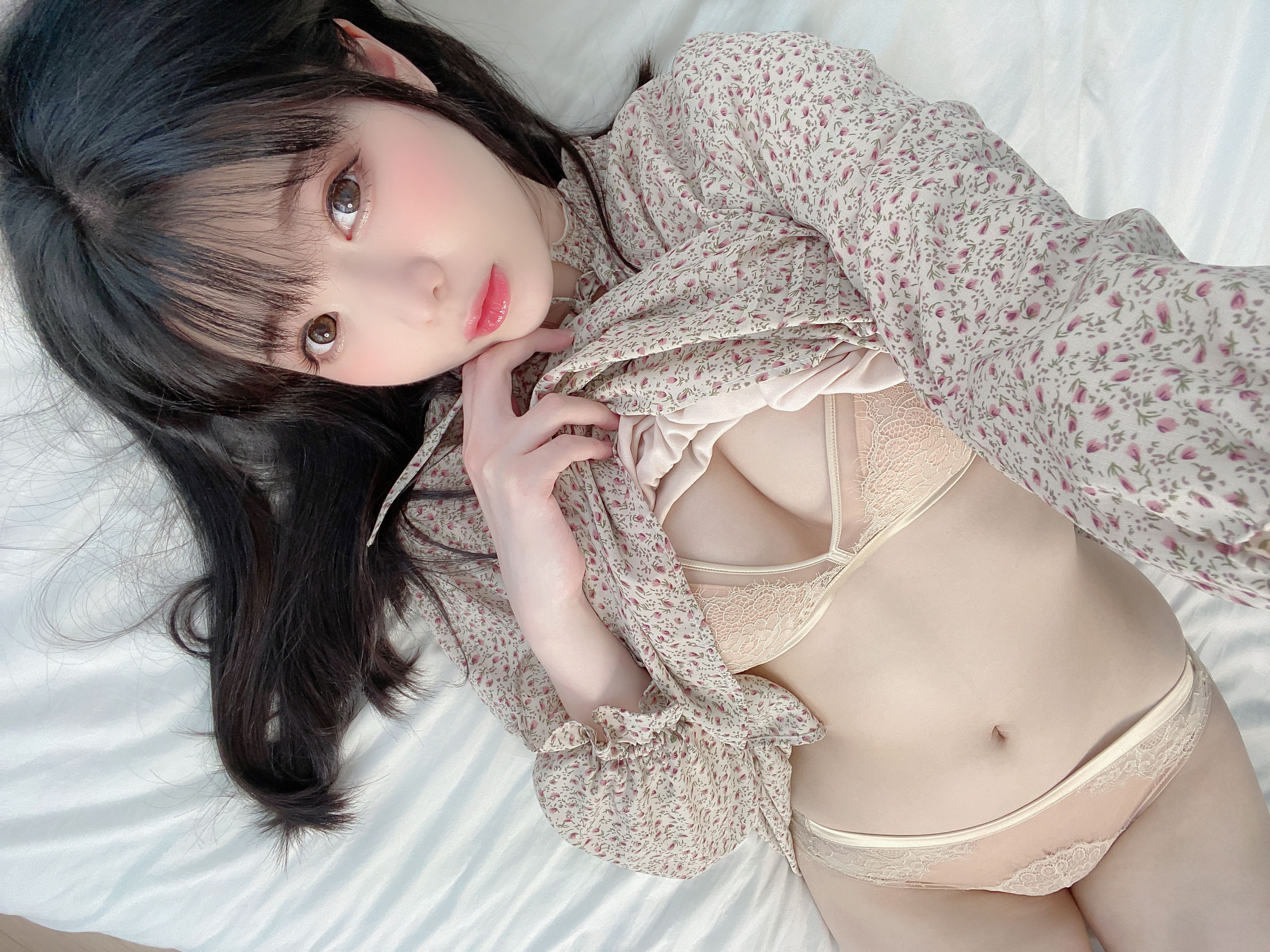 [福利COS] 微博妹纸霜月shimo[fantia] 2022-12-16 私服