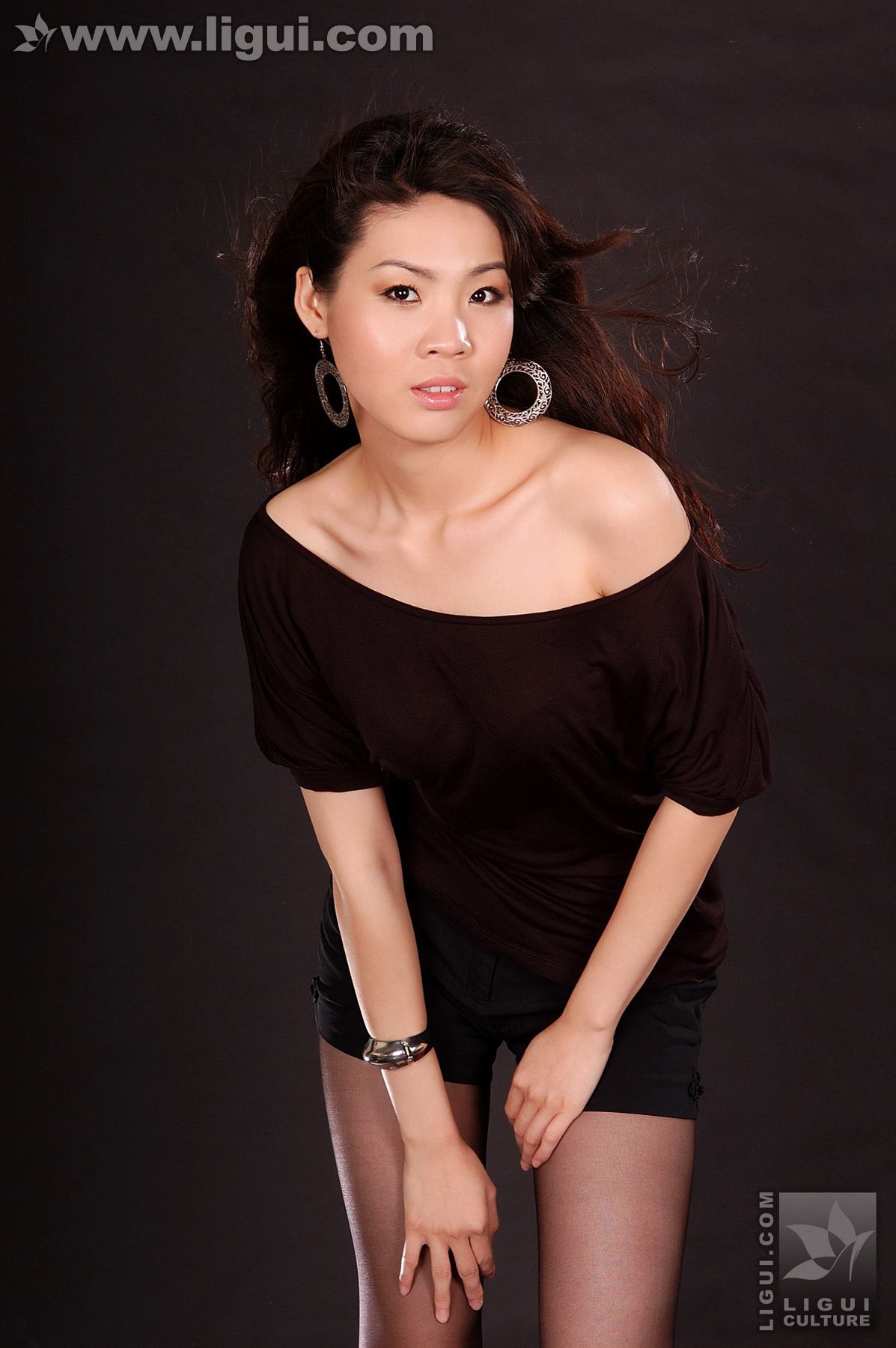 Model 安琪《魅惑黑丝触动“底线欲望的精彩”》 [丽柜LiGui] 丝足写真图片
