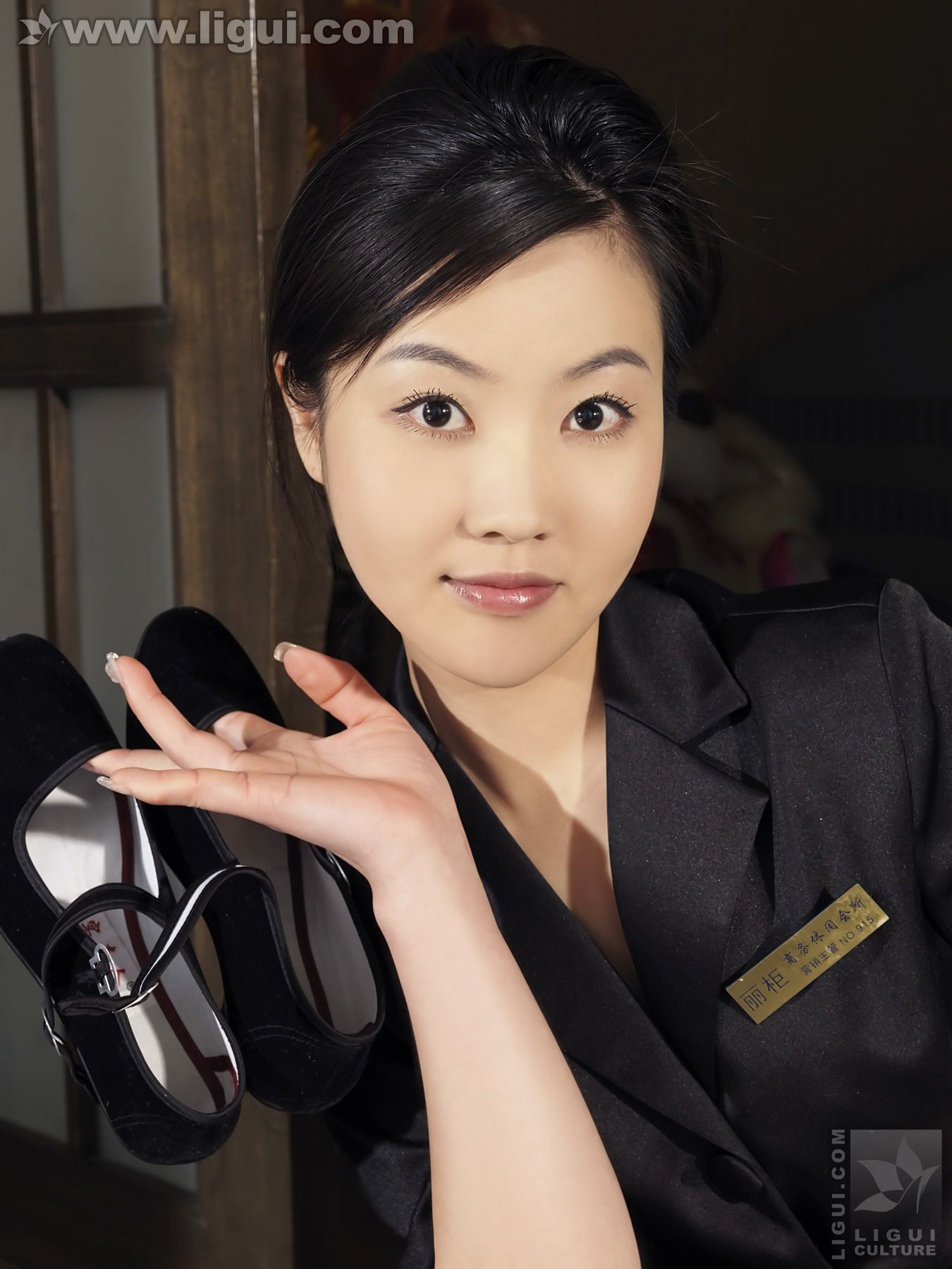 Model 小露露《民族风情的高跟丝袜》 [丽柜LiGui] 美腿玉足写真图片
