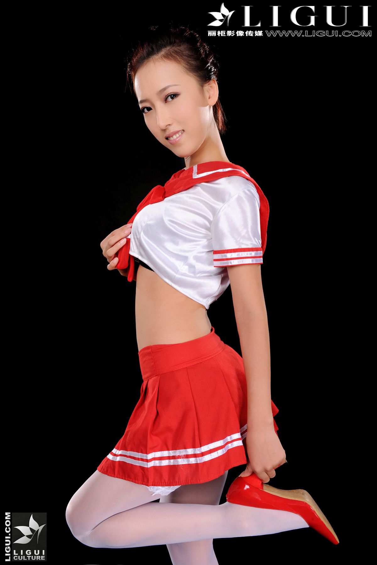 Model 美美《清纯学生妹》 上下合集 [丽柜LiGui] 美腿玉足写真图片