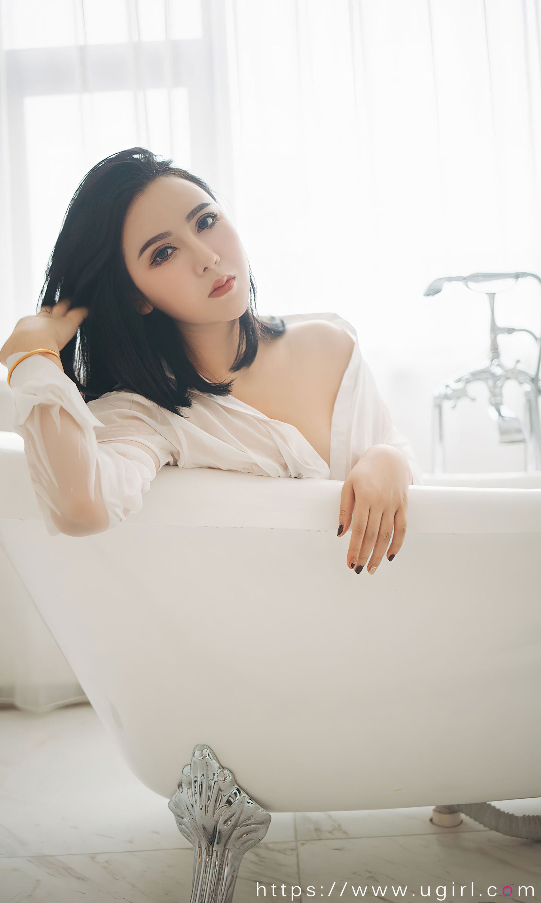 [Ugirls]爱尤物 No.2499 霓虹甜心 伊诺