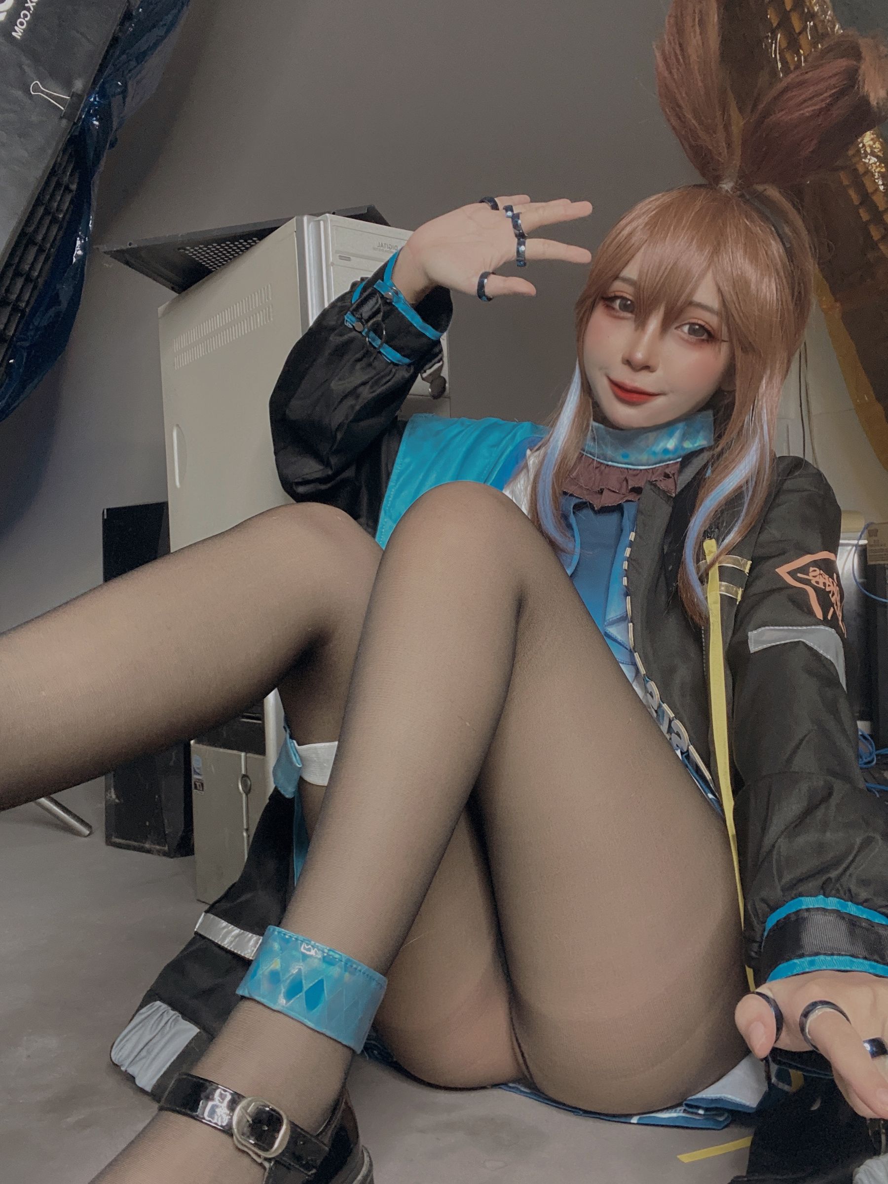 Umeko J - Amiya (Arknights) 