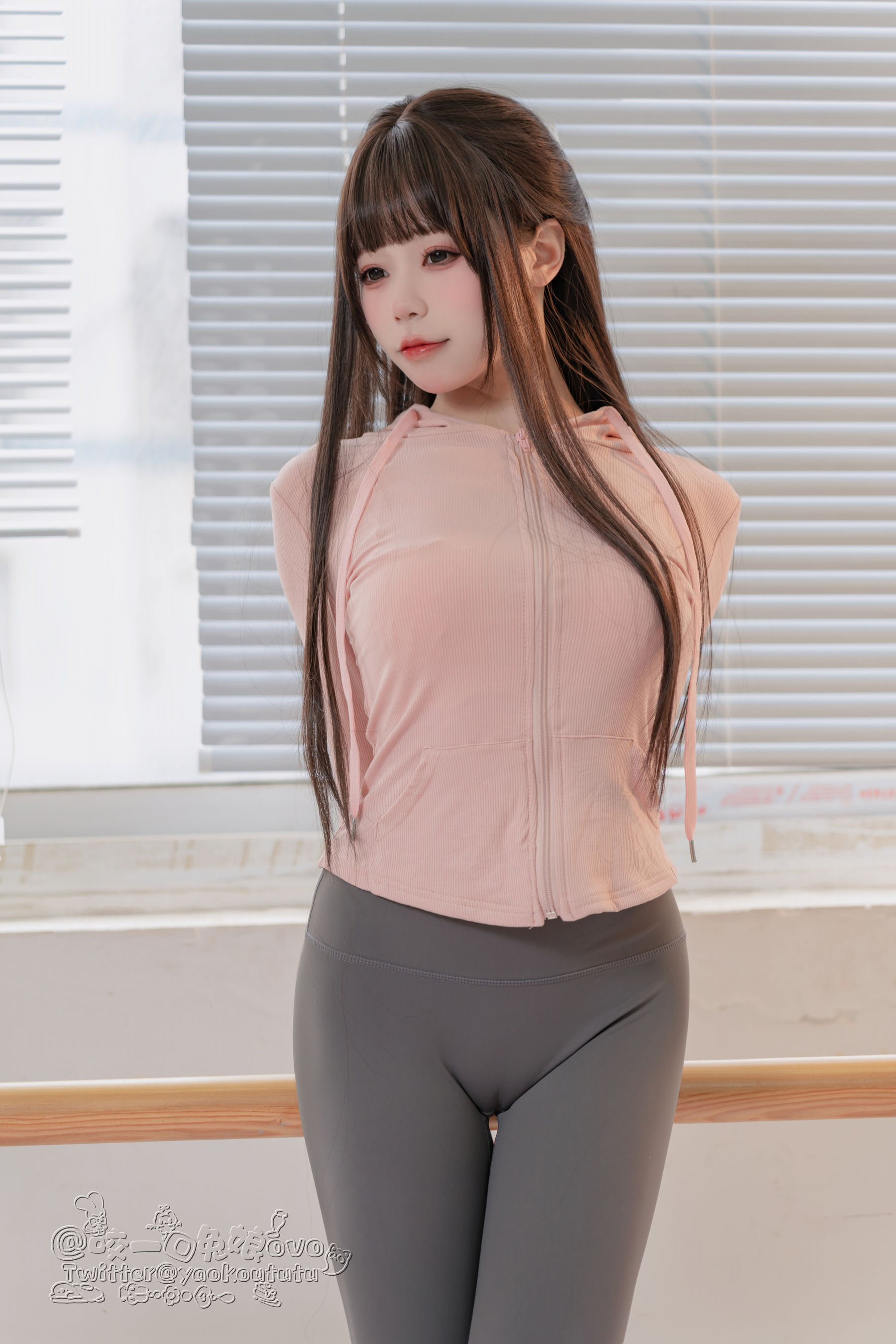 咬一口兔娘 - 瑜伽私教课 