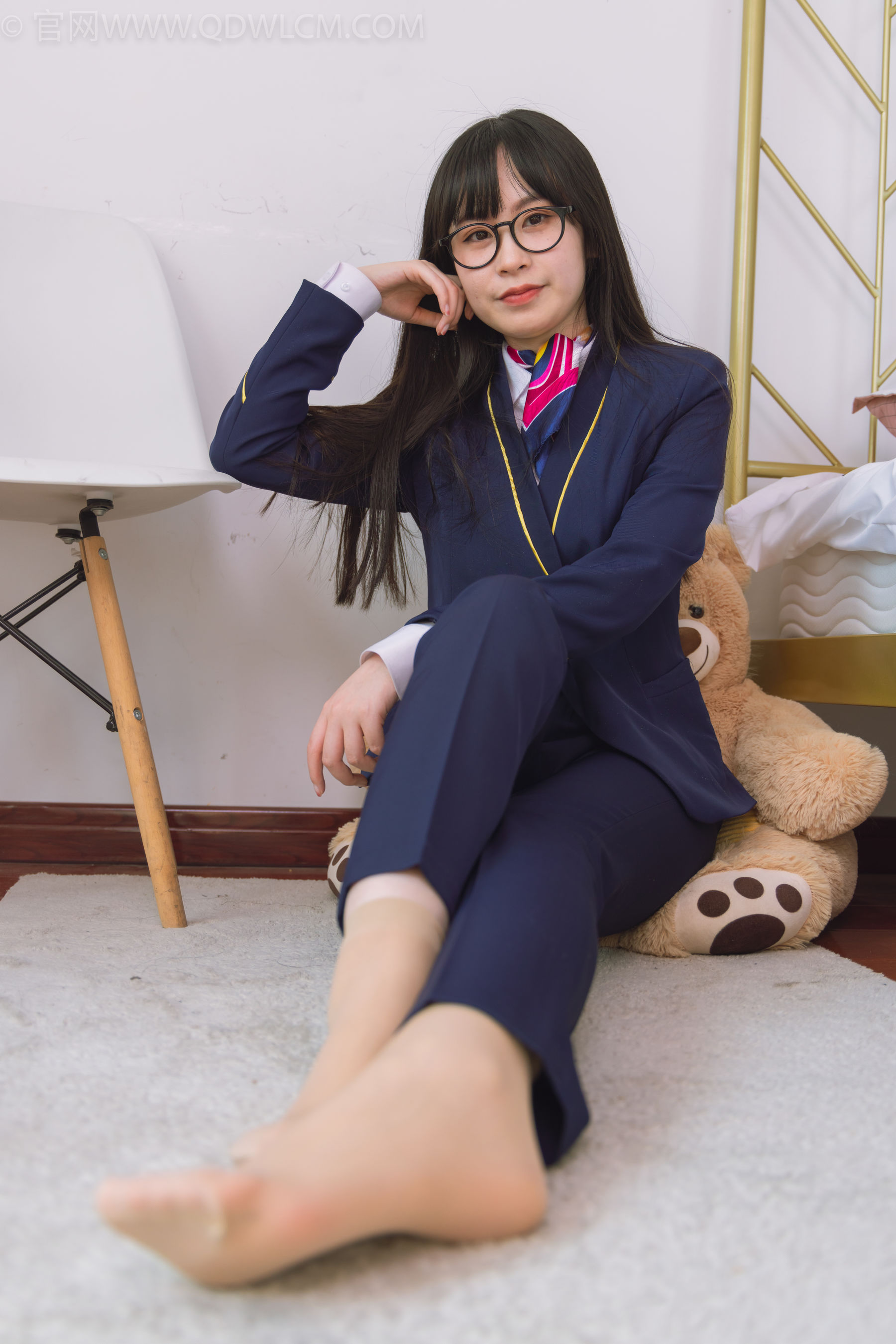 物恋传媒 No.1500 兮兮-银行小秘书