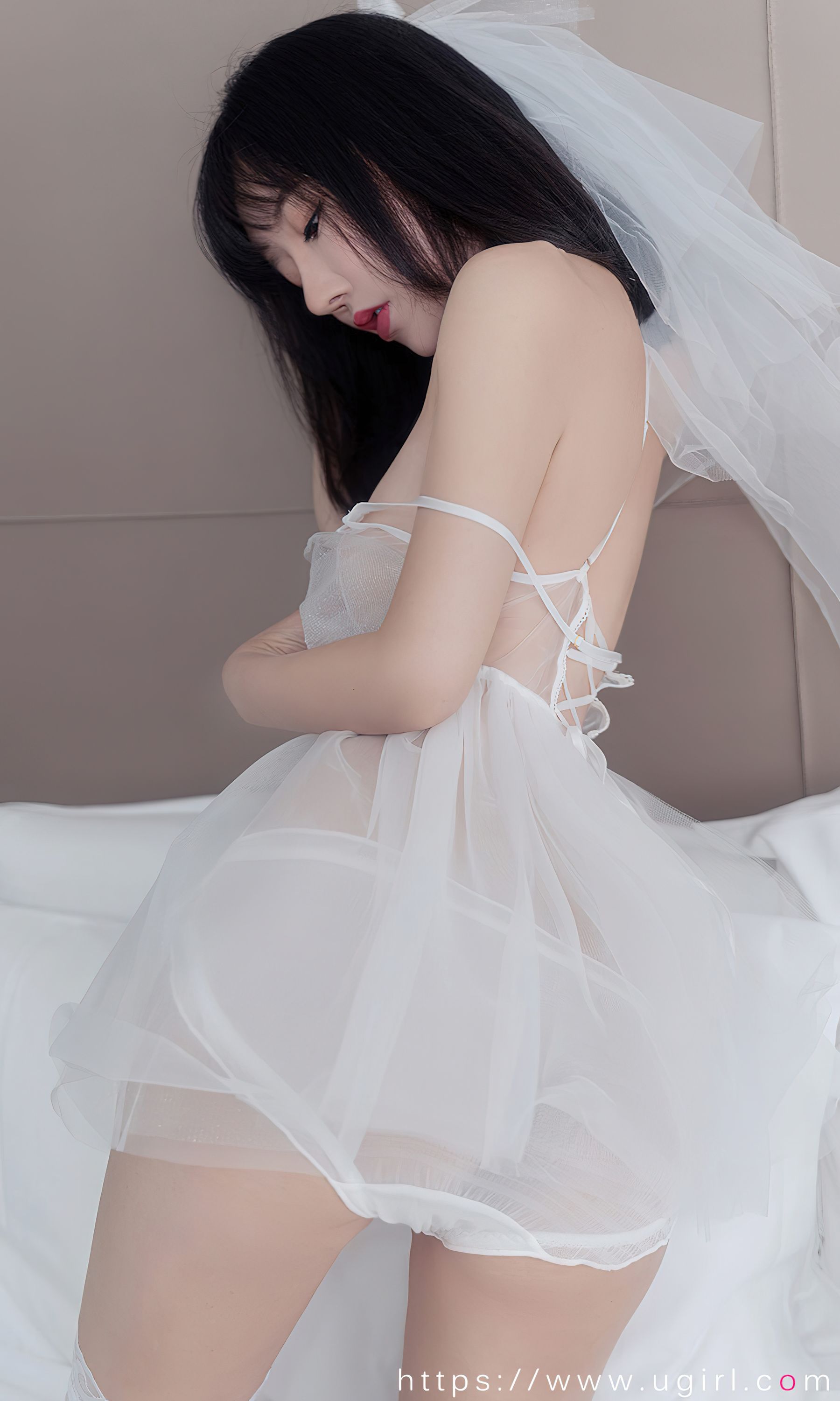 [Ugirls]爱尤物 No.2555 四月里的微风 夏瑶