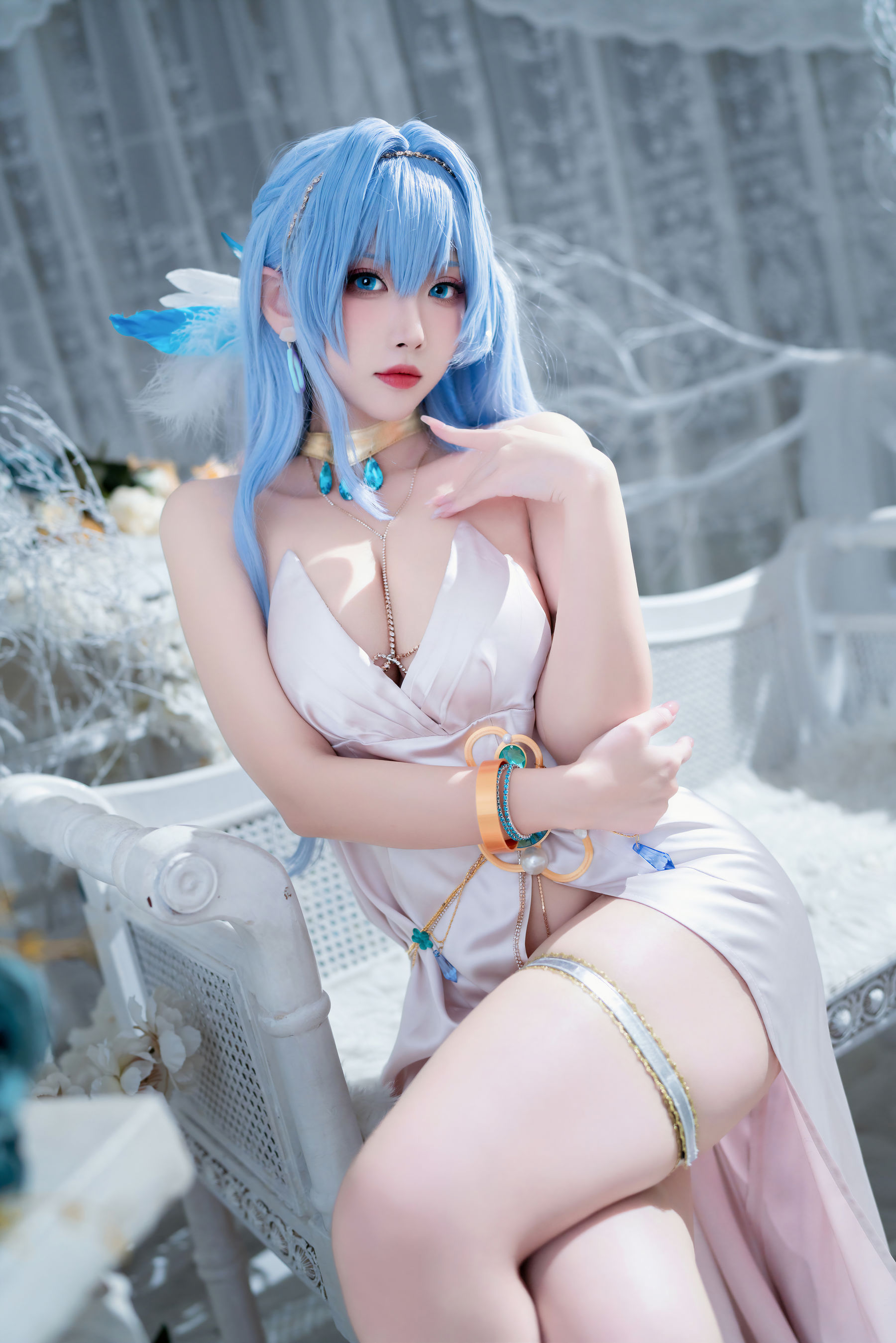 宫本桜 - Nikke胜利女神 海伦娜礼服