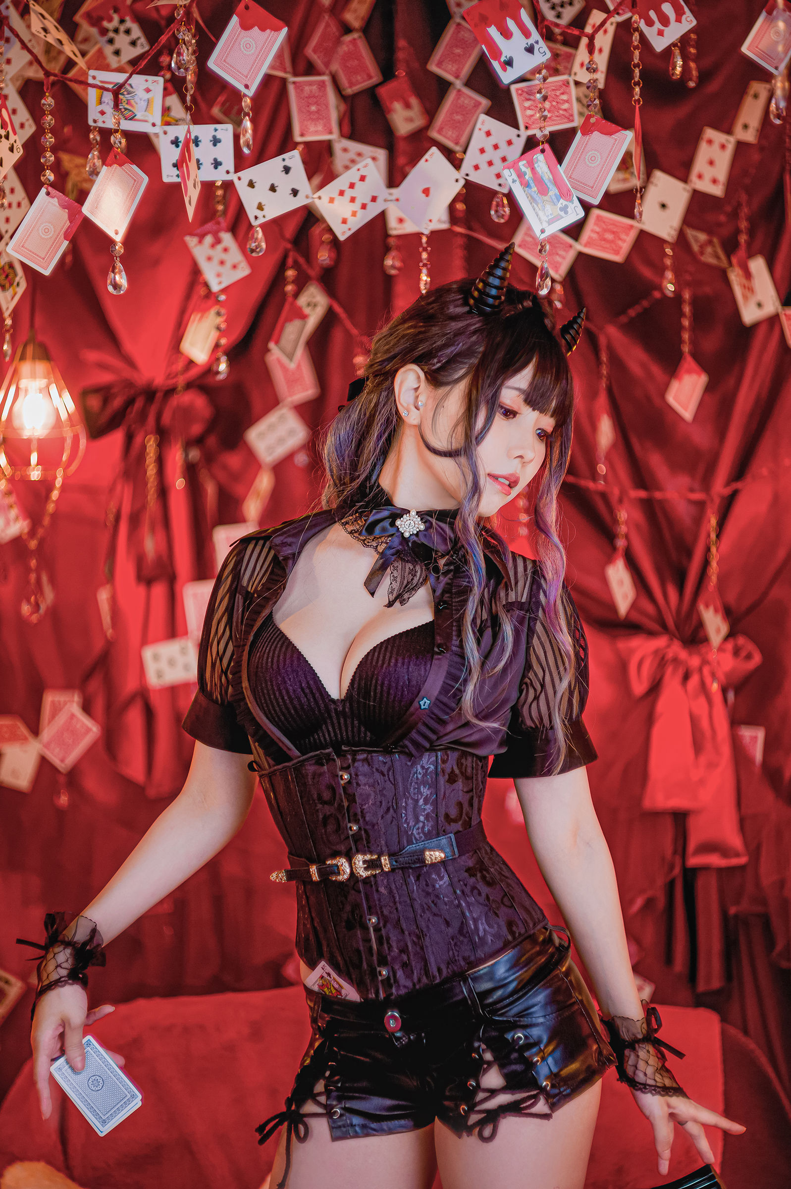 Ely_eee(ElyEE子) - Devil Croupier 小惡魔荷官