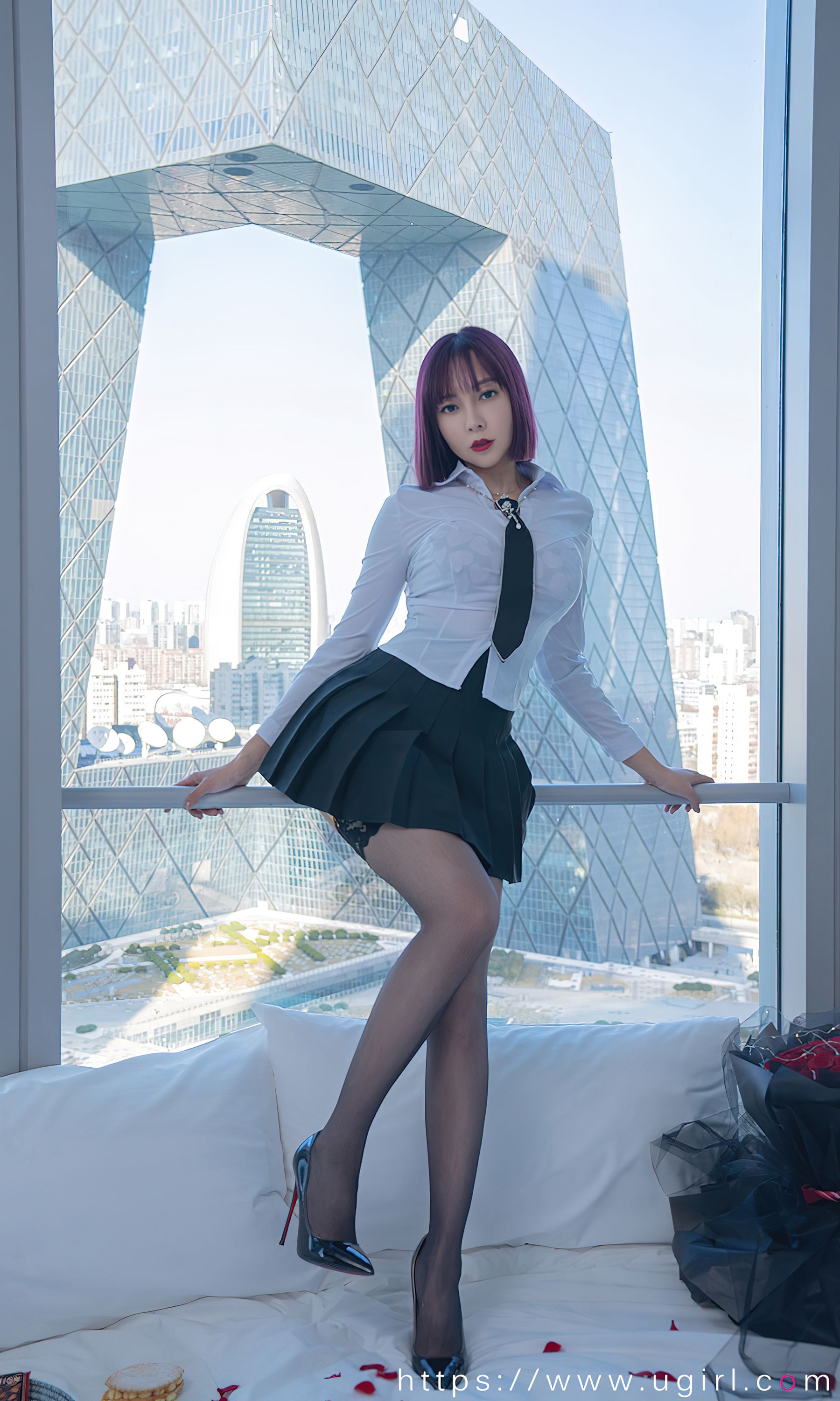 [Ugirls]爱尤物 No.2615 梦海深处 模特合辑何周周