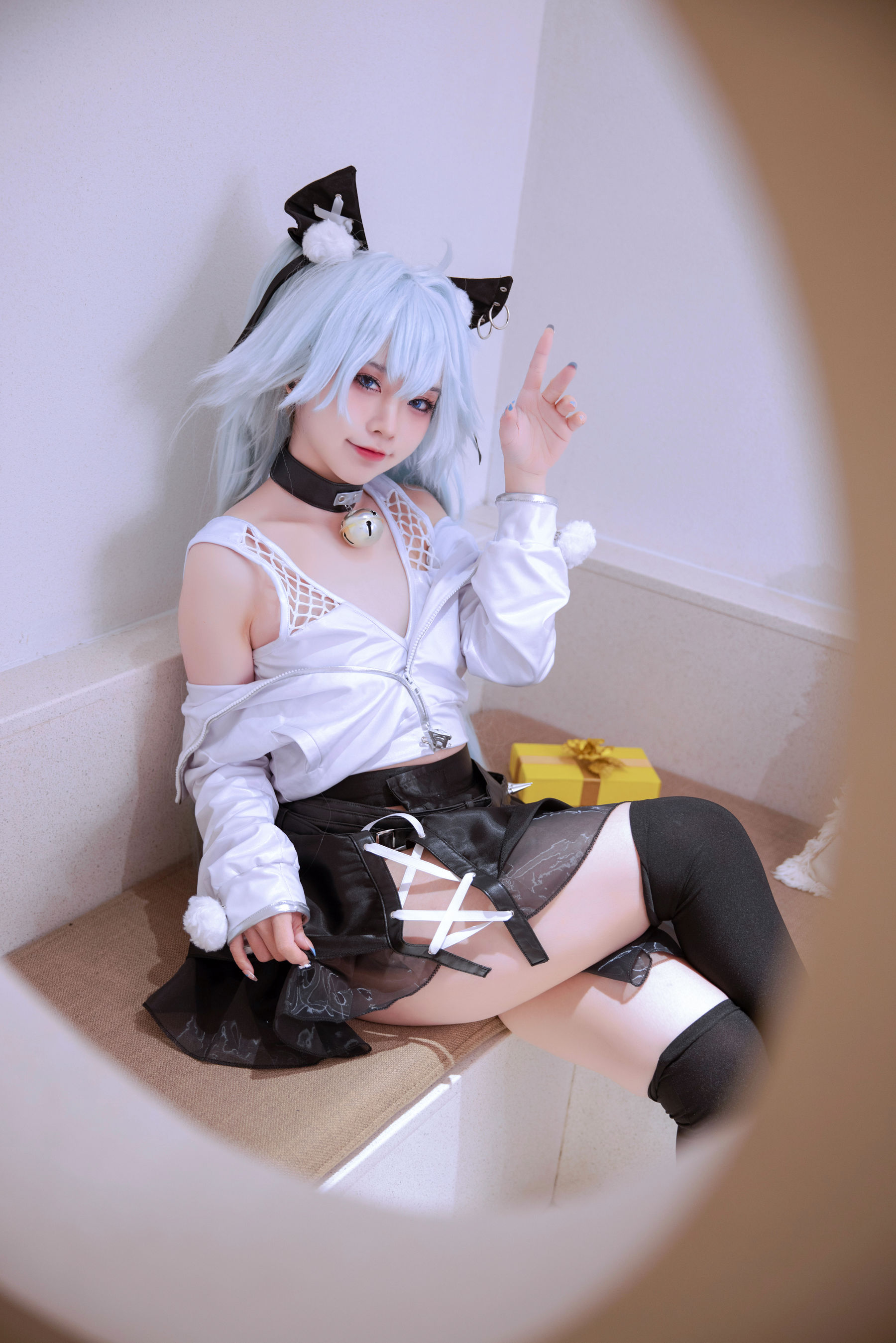 动漫博主G44不会受伤 - 芙洛伦 白情
