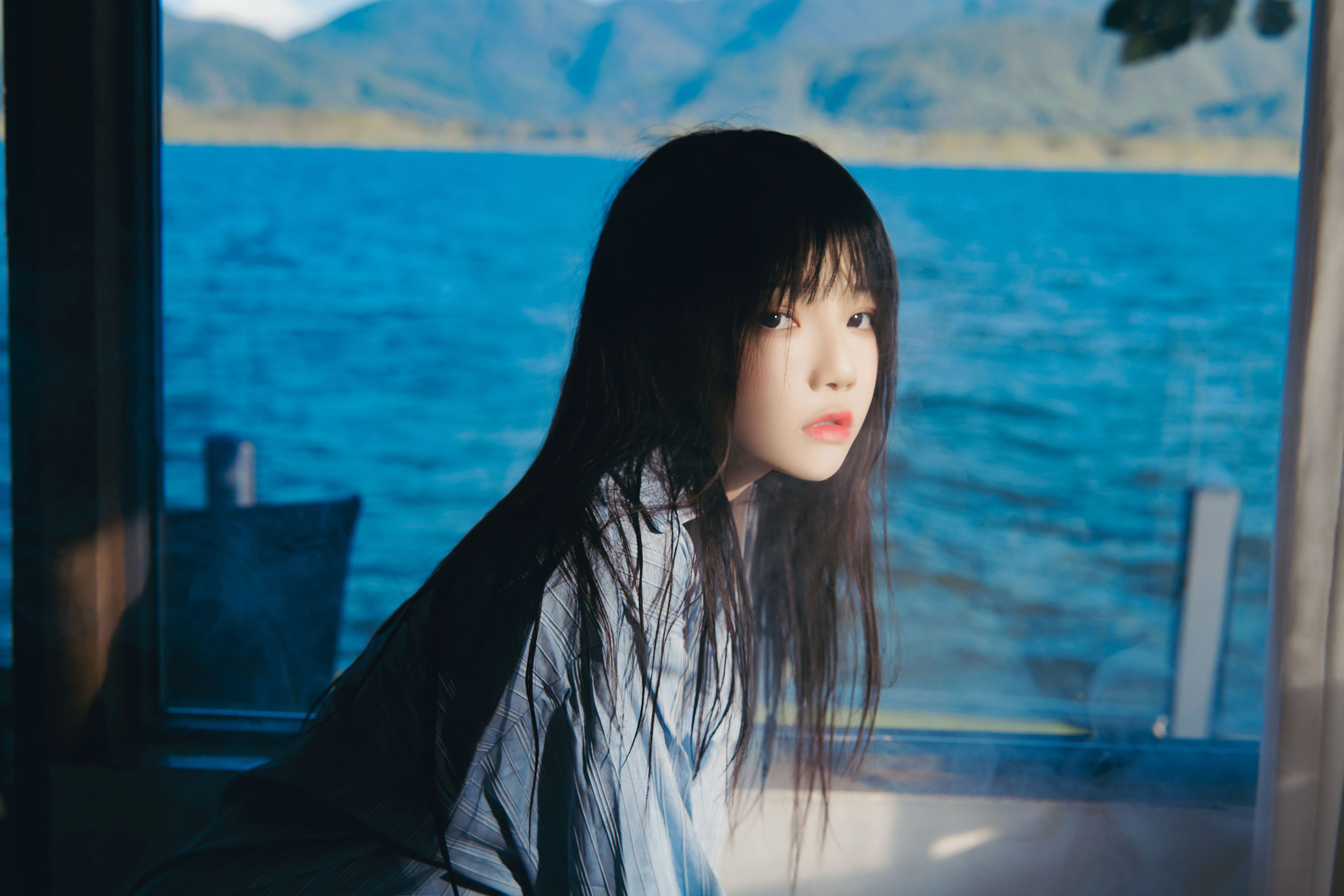 桜桃喵 - 蓝衬衫