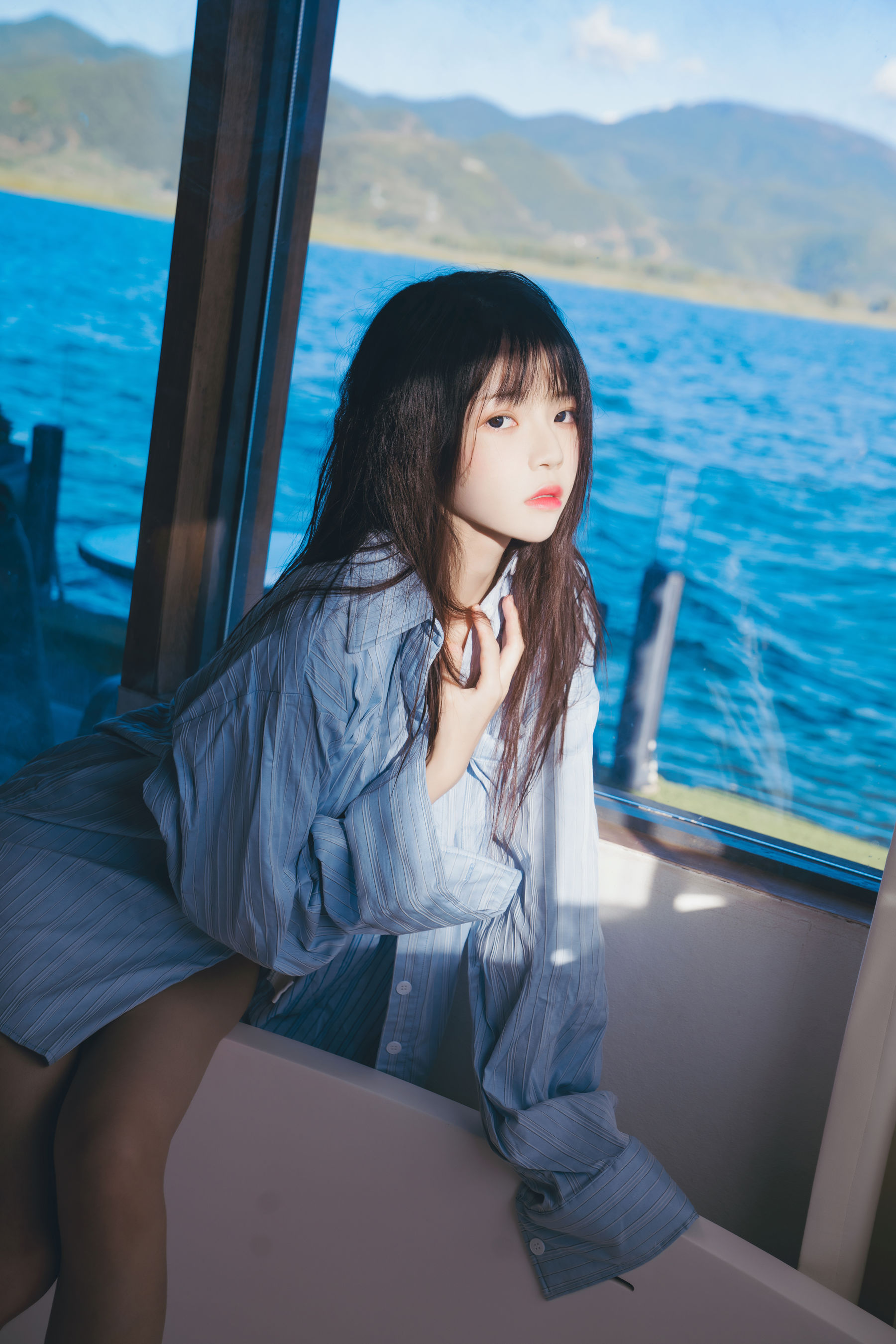 桜桃喵 - 蓝衬衫