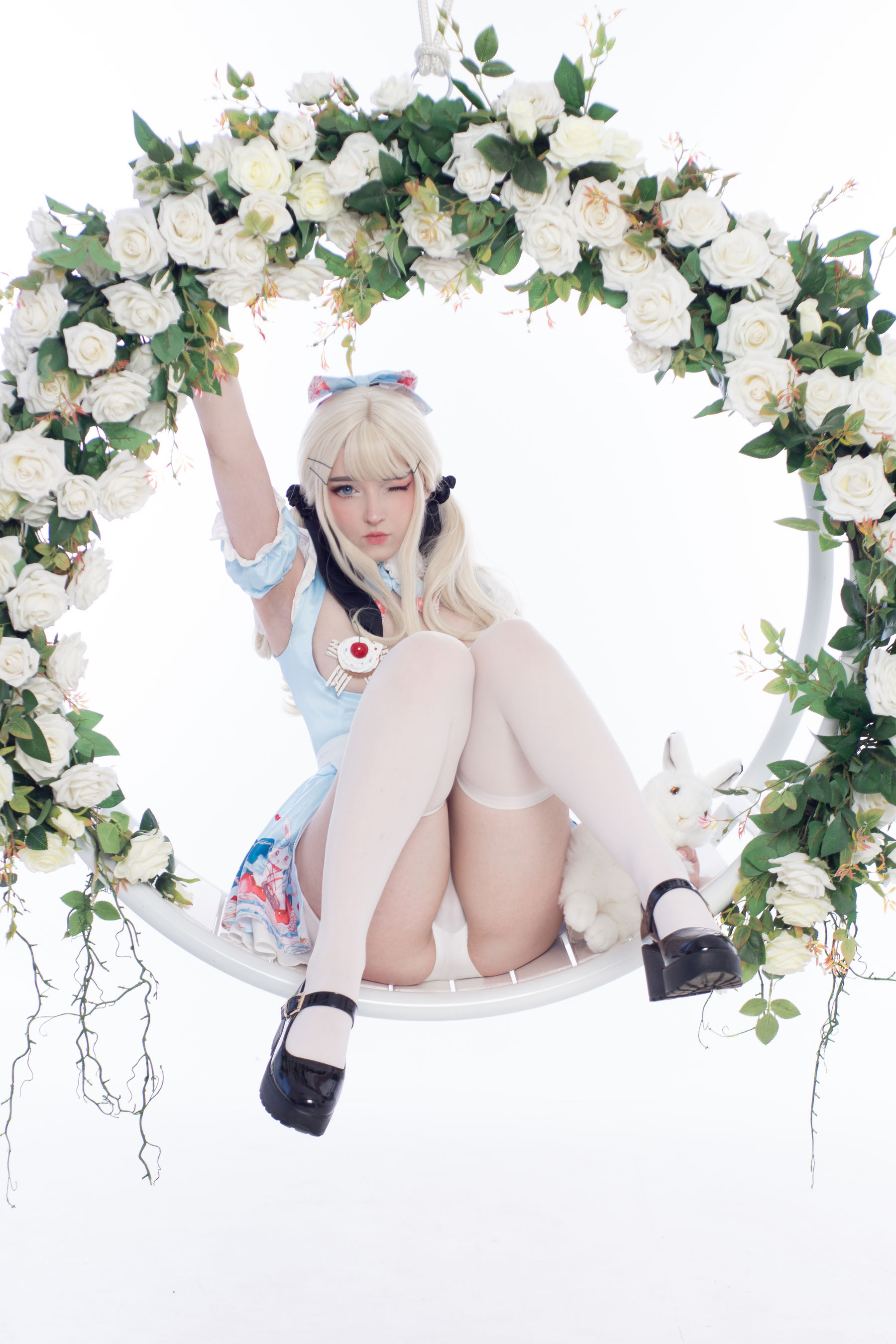 Candy Ball - Alice in Easterland