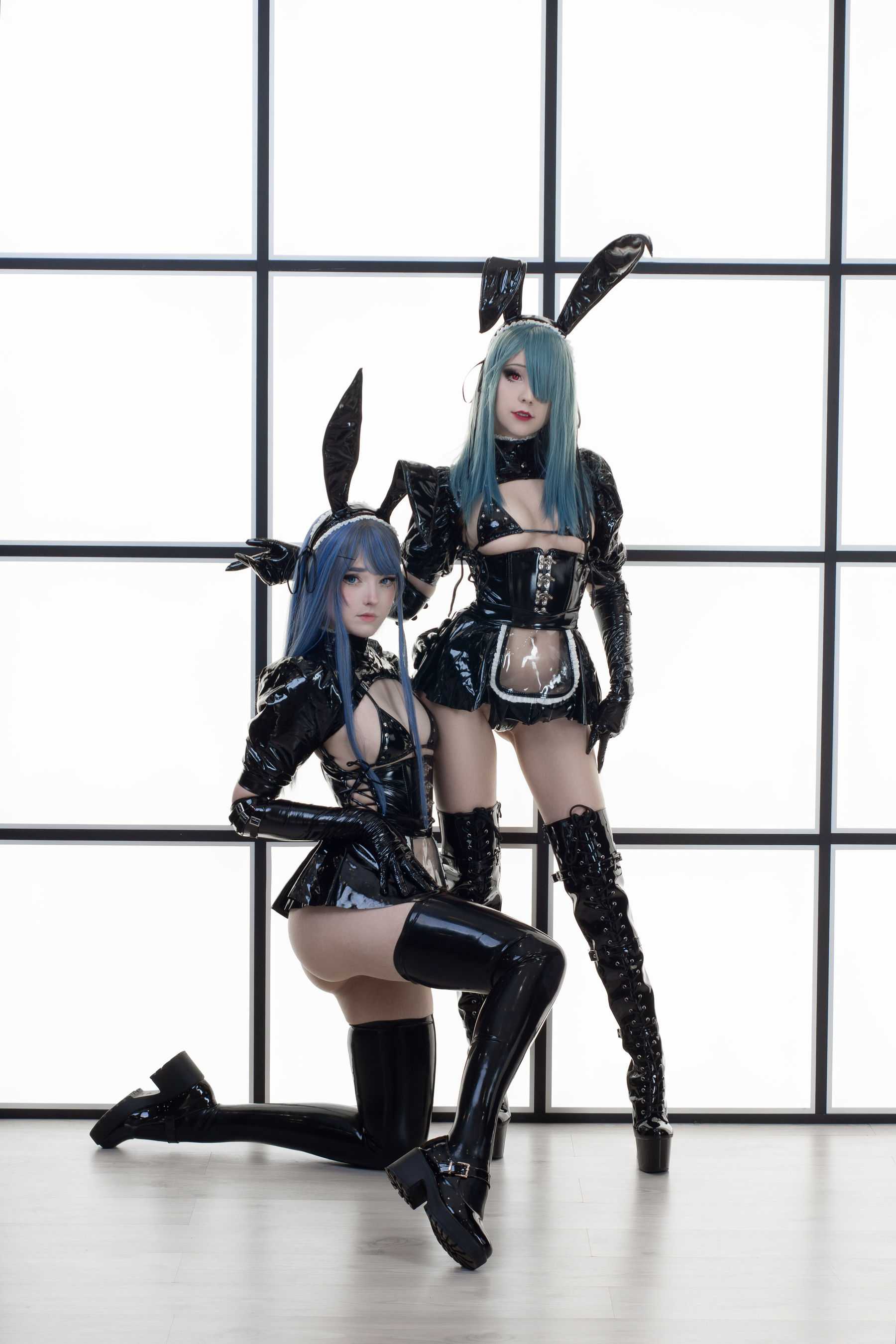 Candy Ball - Latex Bunny Twins
