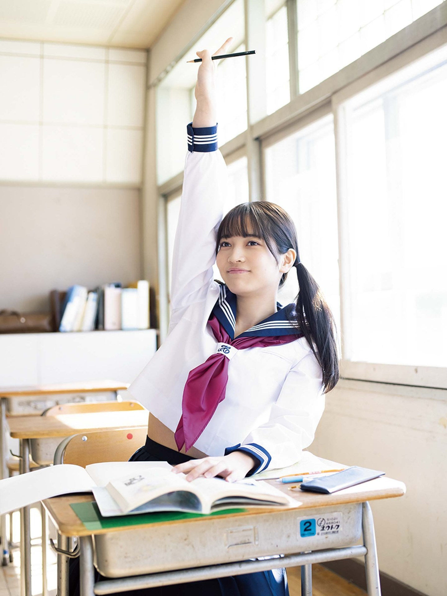 Nanako Kurosaki 黒嵜菜々子 - Girl's graduation 少女の卒業