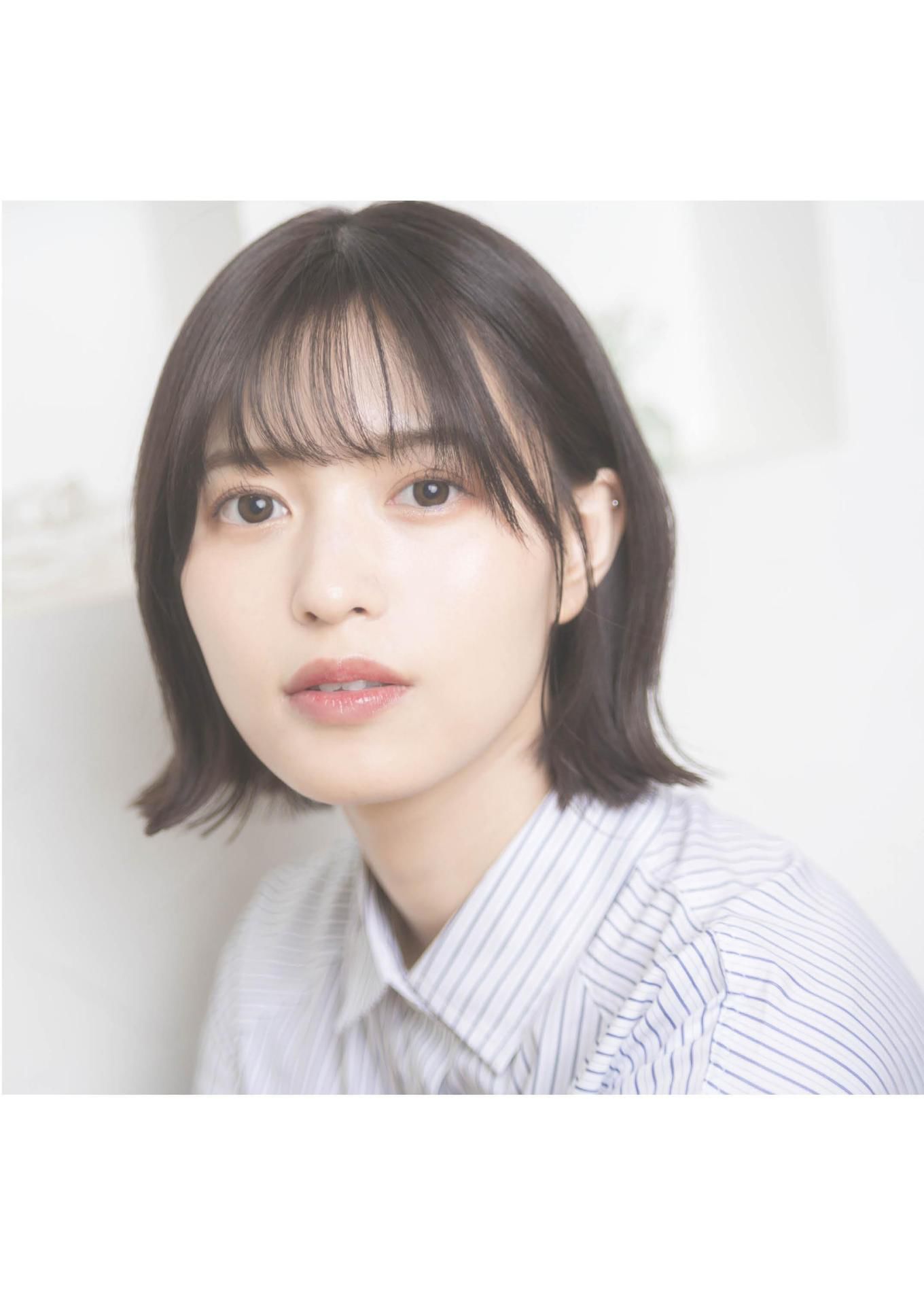 Shiika Arai 新井椎夏 - 1st Photobook I'm happy うれしいな