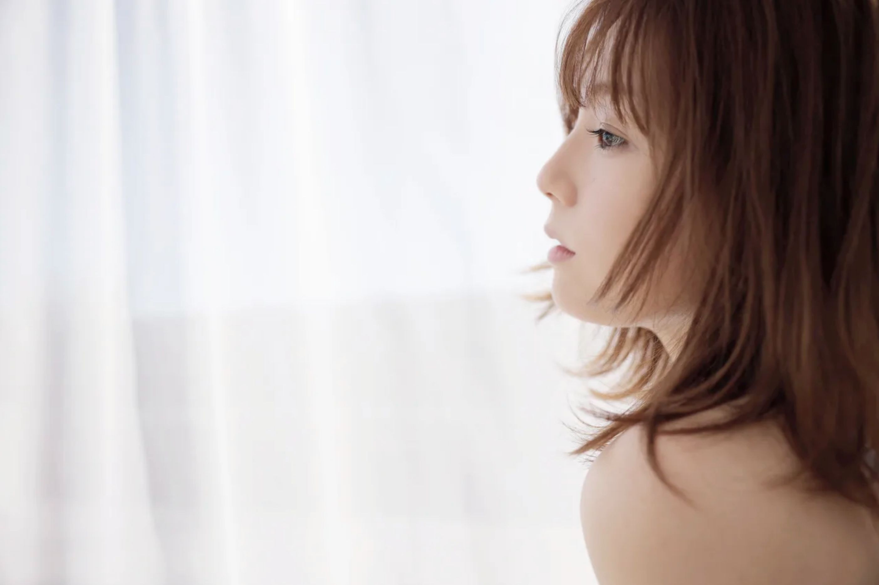 マンスリーガール009＝篠崎愛「完全未公開30カット＆ムービー」