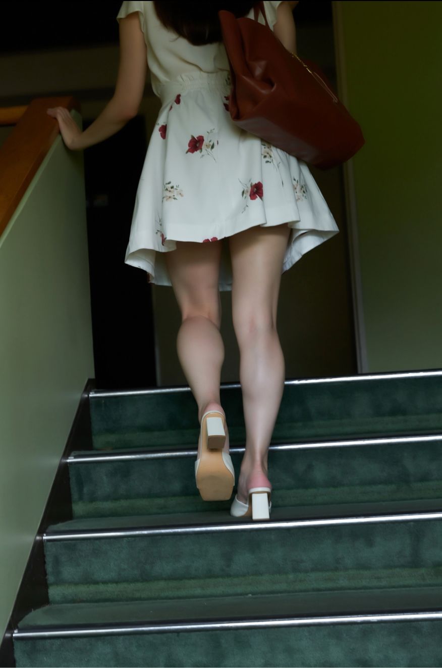 七瀬いおり オフィシャルグラビア写真集 こう見えて私、脱いだらスゴいんです