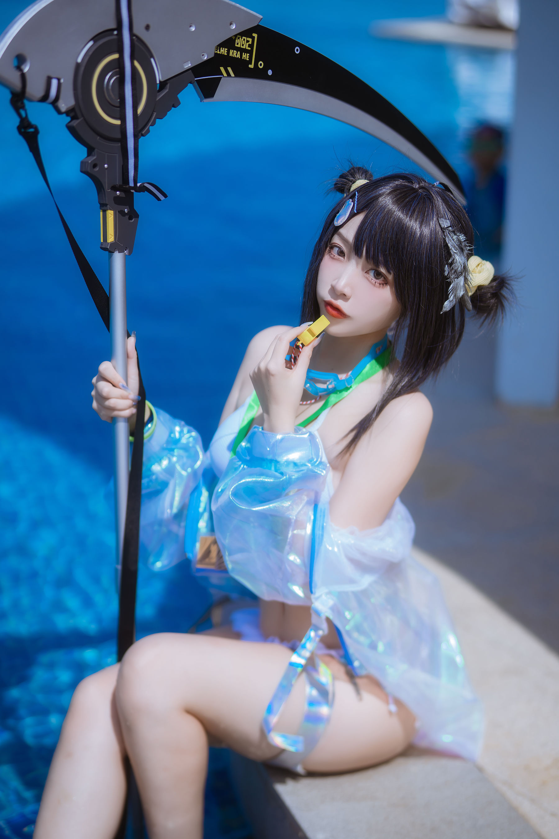人气Coser 二佐Nisa - 泰拉夏日纪事 方舟羽毛笔泳装