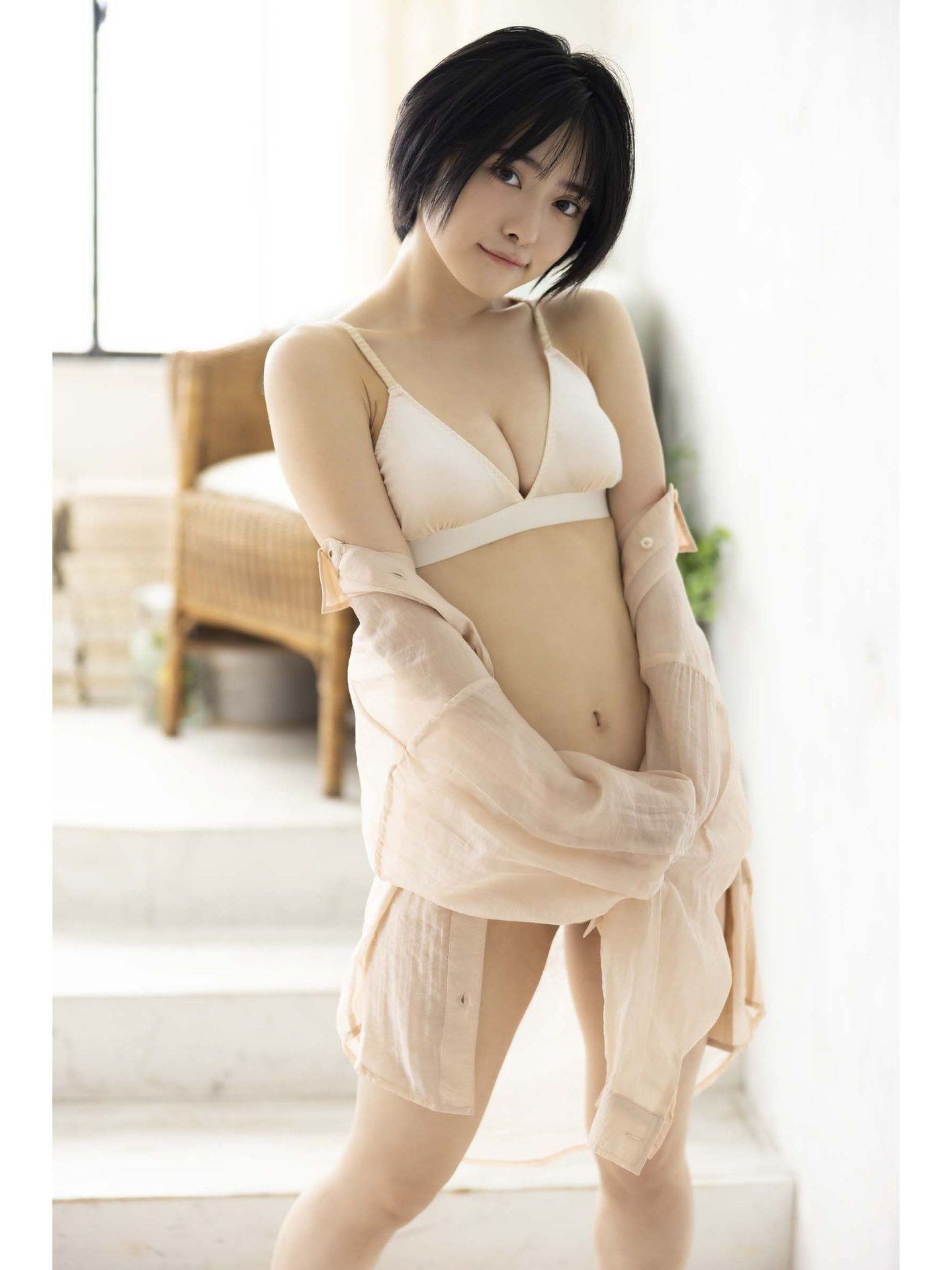 岡田彩夢 デジタル写真集 オトナチュラルの予感 (ヤングキング)