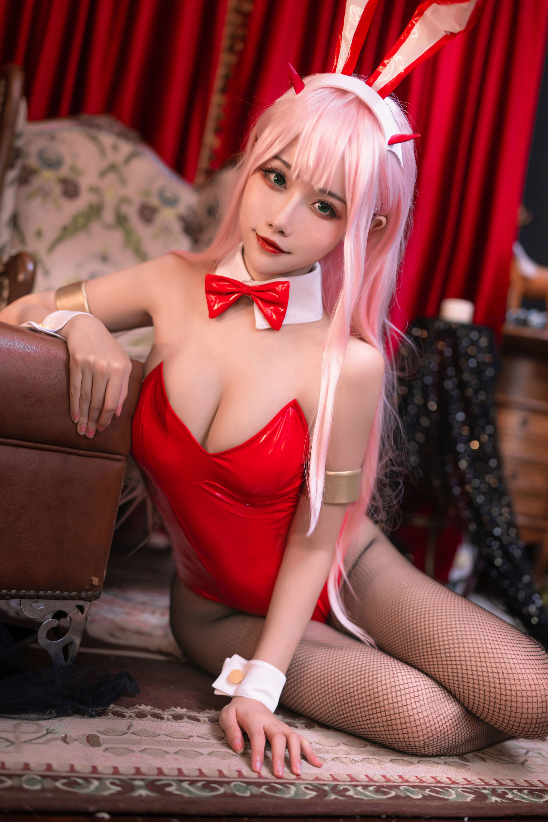 微博妹子Momoko葵葵 - DARLING in the FRANXX 兔女郎