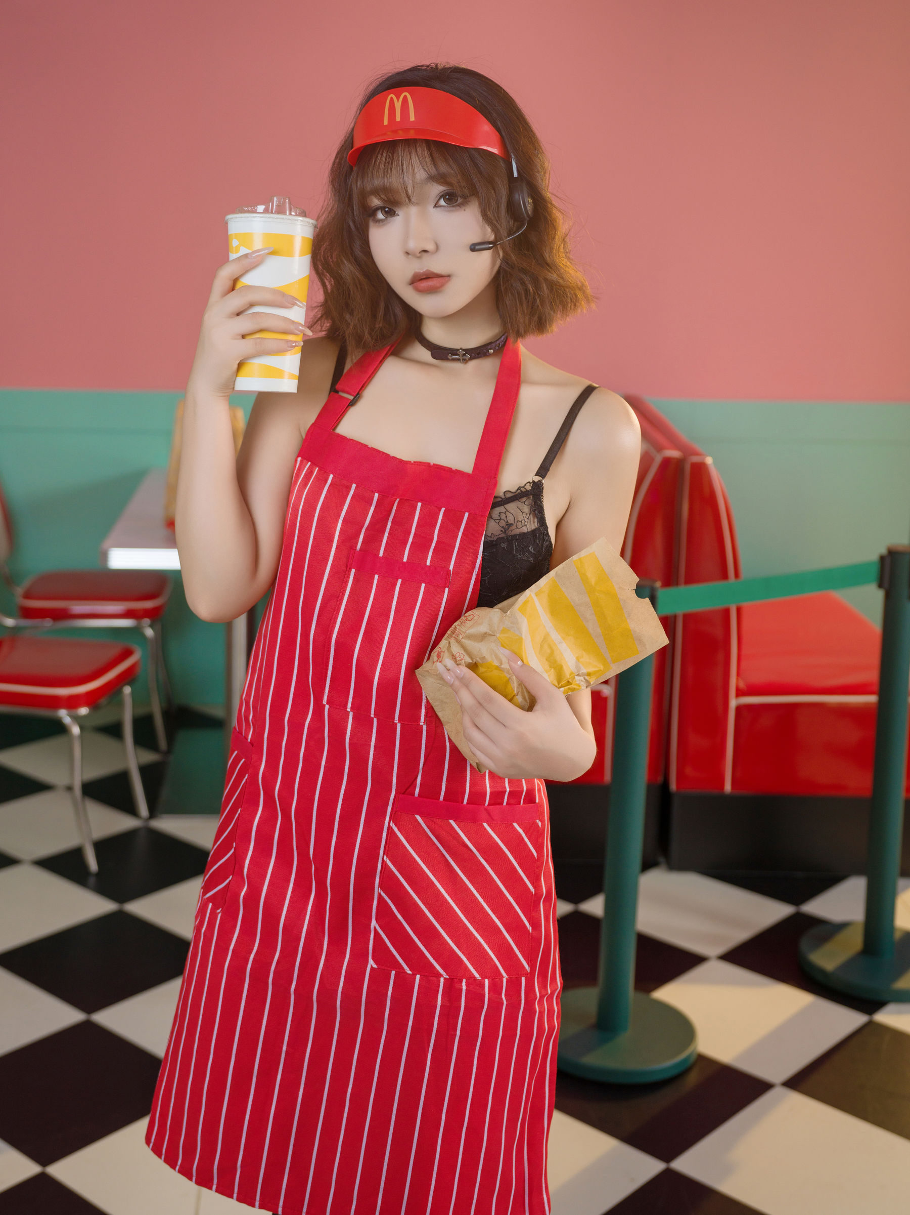 yuuhui玉汇 - 麦当劳的女服务员 - 1