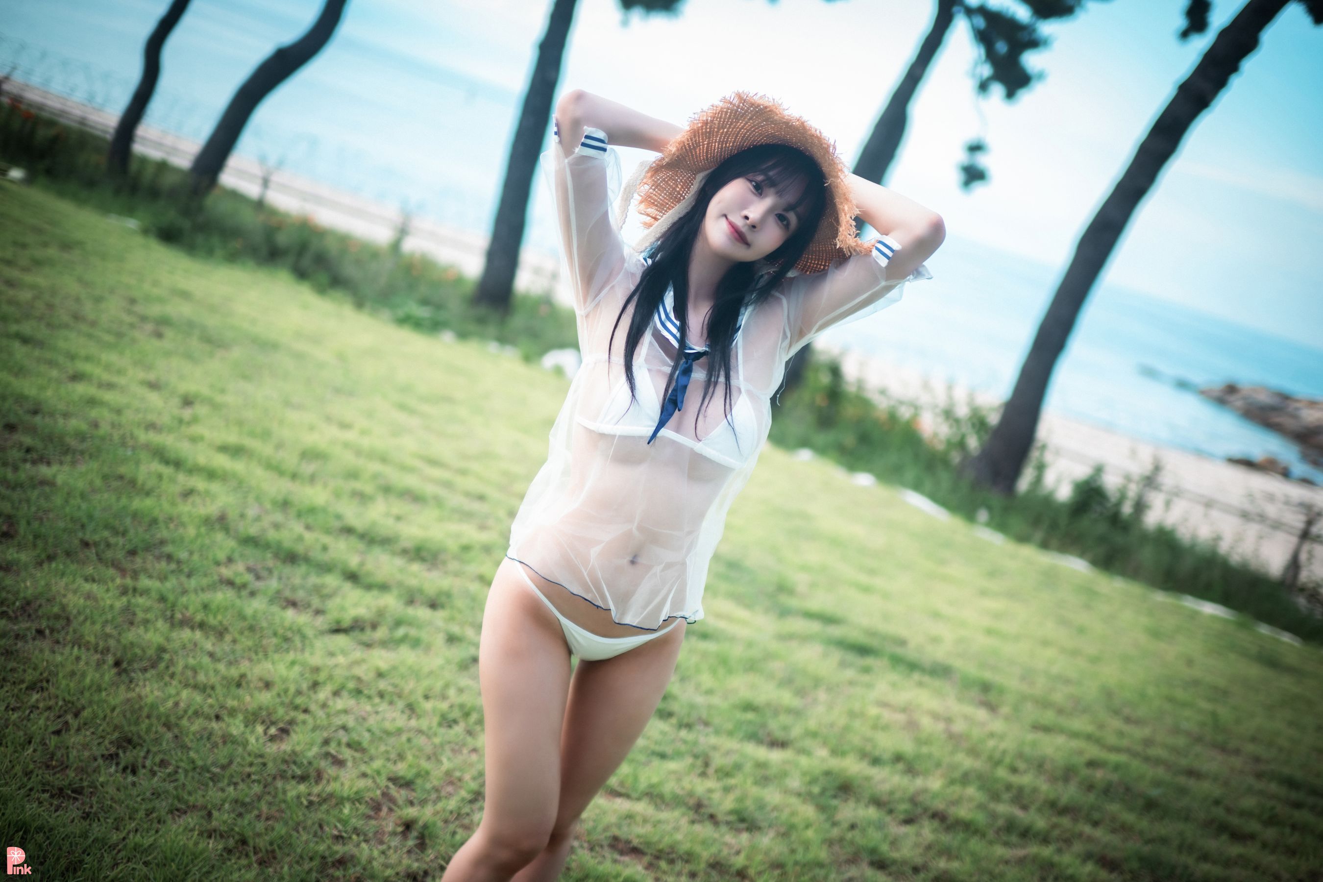 [PINK RIBBON] Ahrin - Bikini Day