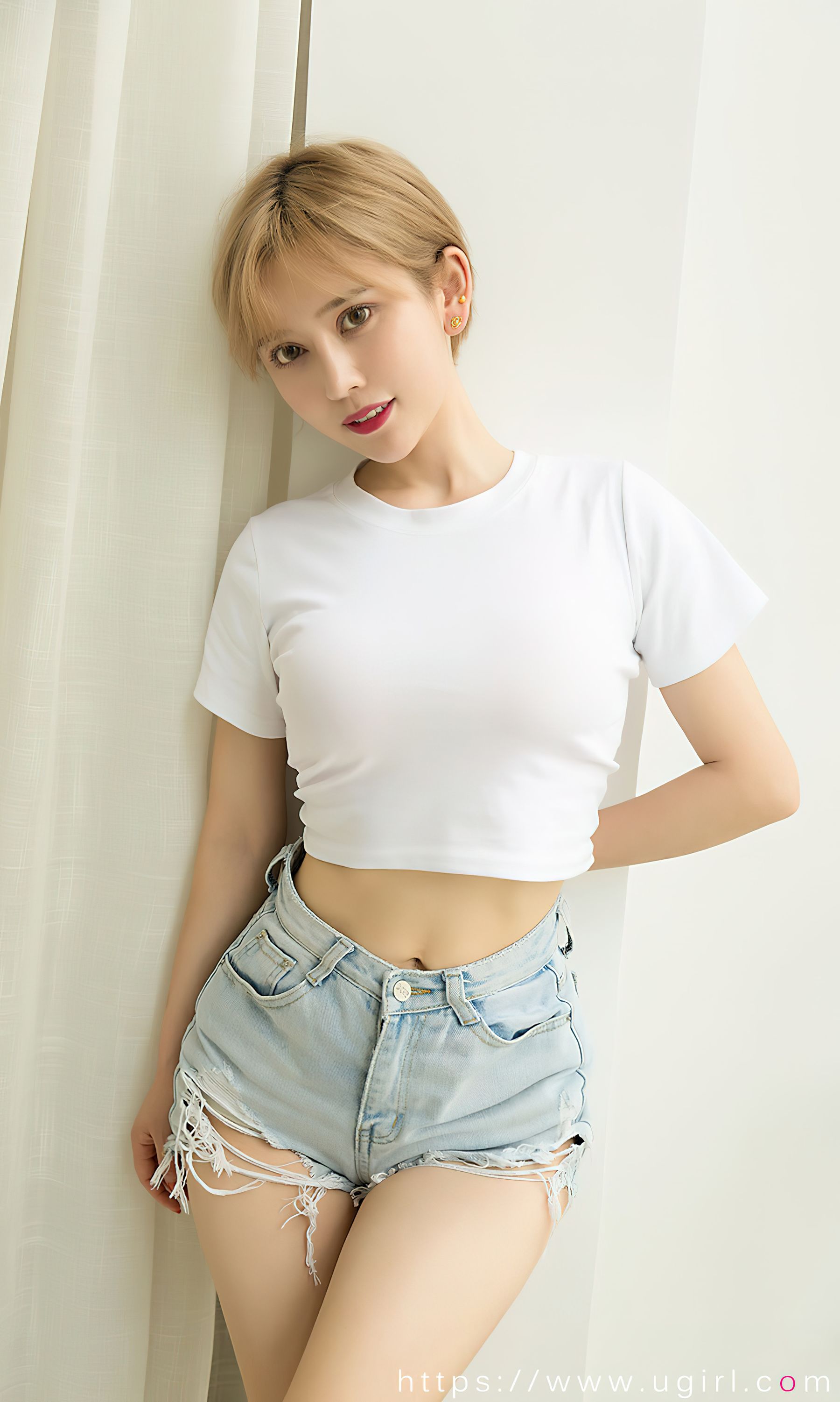 [Ugirls]爱尤物 No.2700 ins风女 笑笑