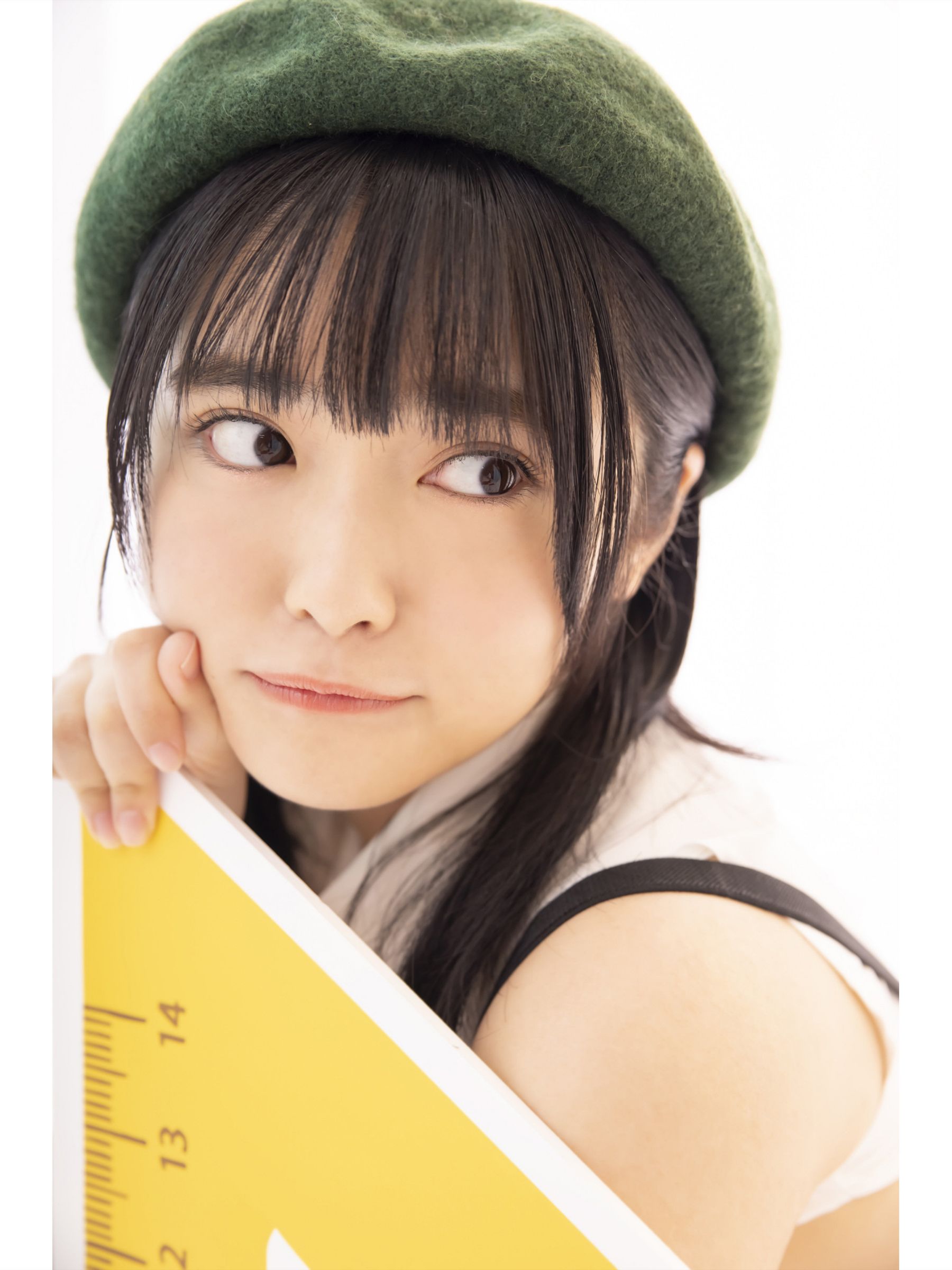 岡田彩夢 デジタル写真集 キミとキャンバスライフ